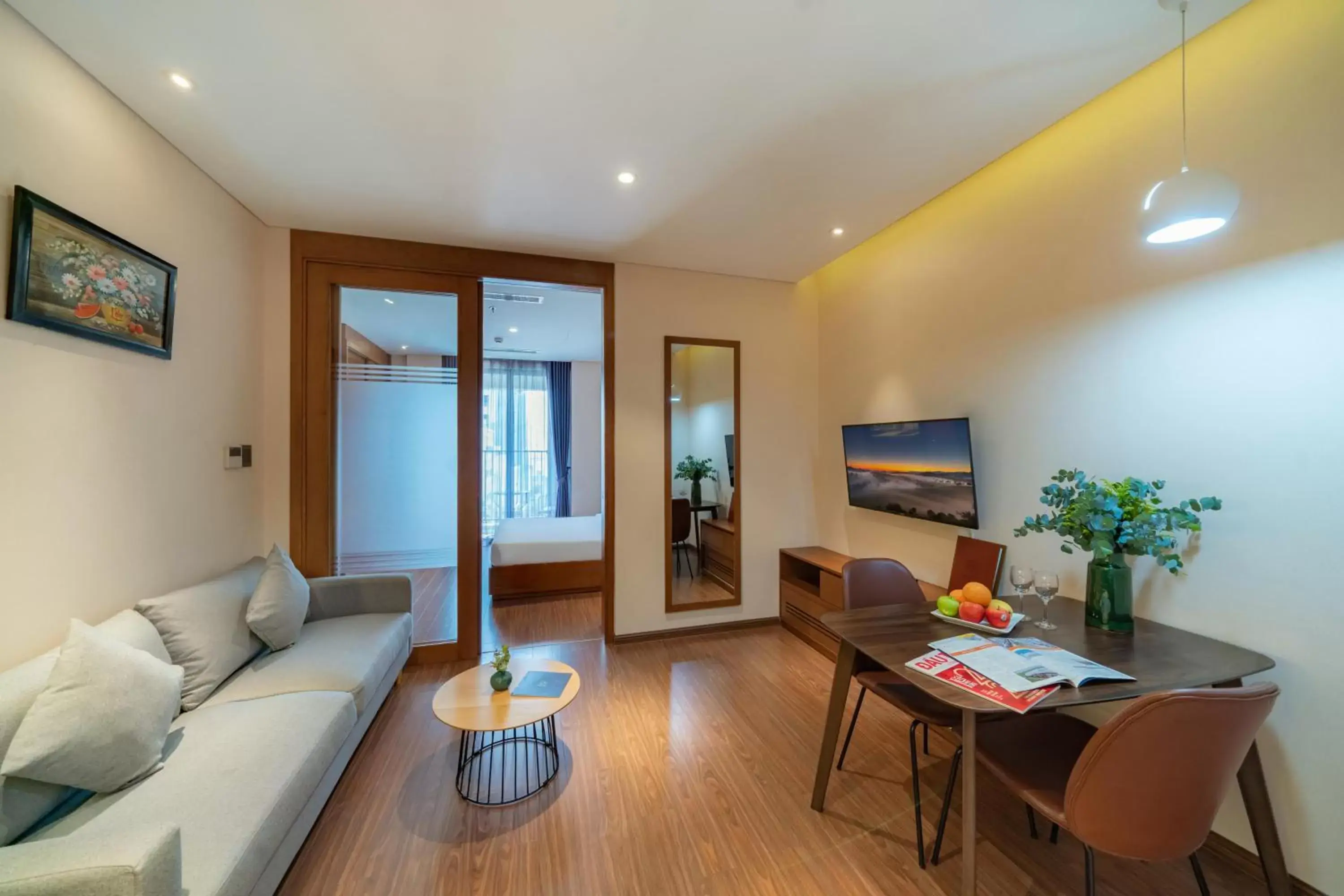 Queen Room with Balcony in DHTS Business Hotel & Apartment Queen Room with Balcony in DHTS Business Hotel & Apartment