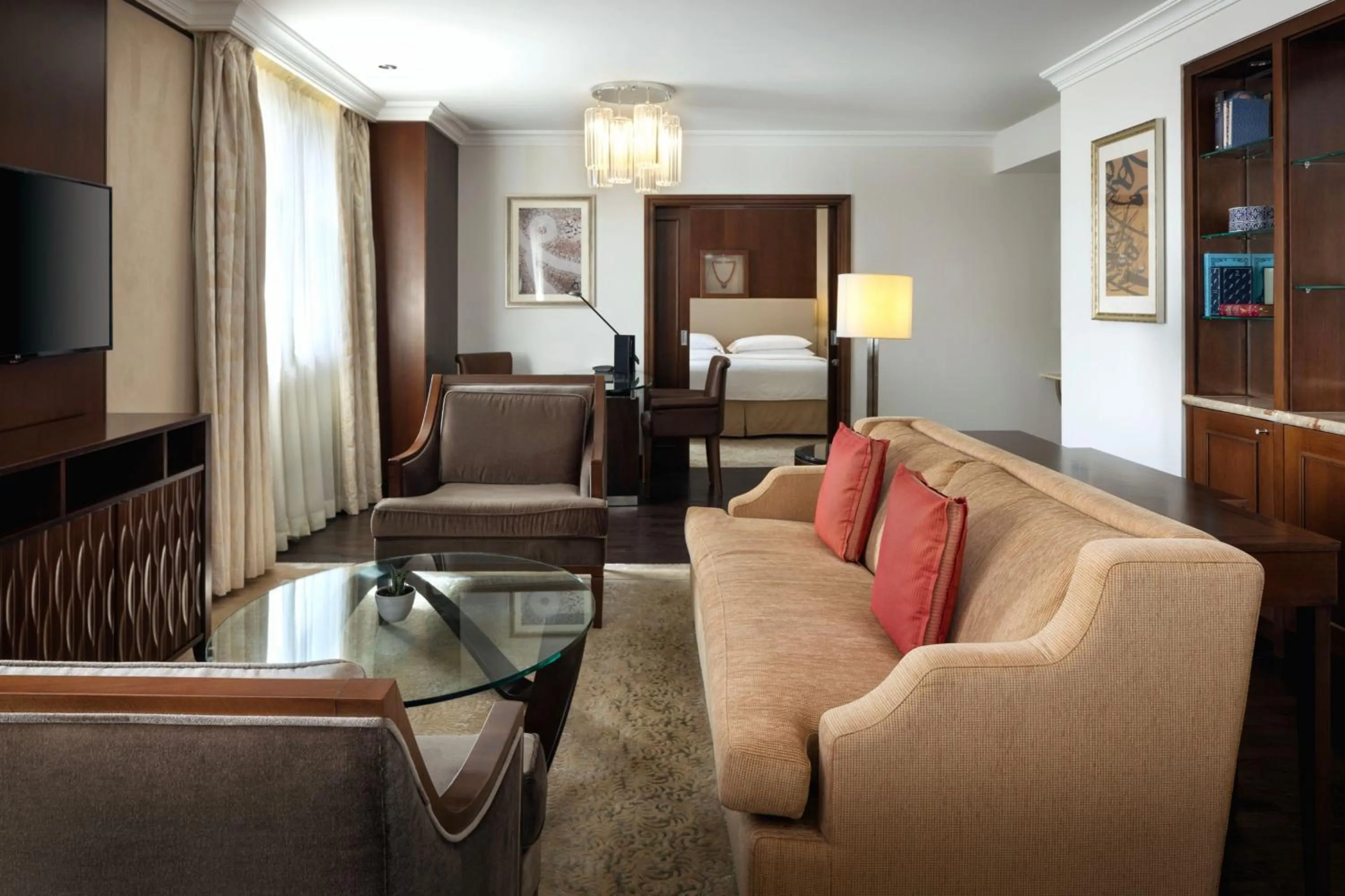 Living room in Sheraton Oman Hotel