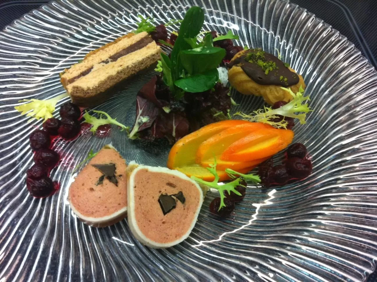 Food and drinks in Zum Fischer am See ***S