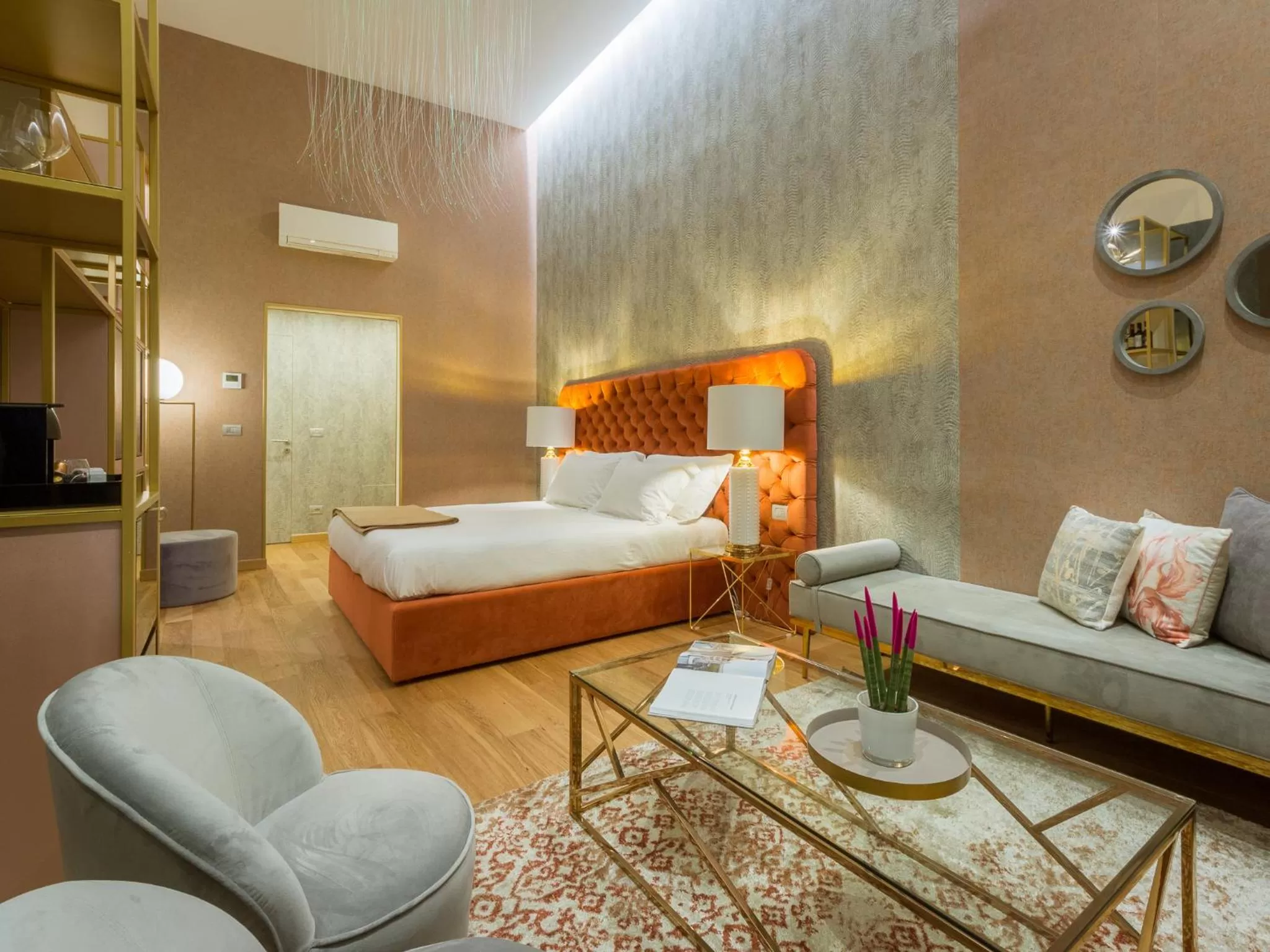 Bed in Renascentia in Florence - Adults Only