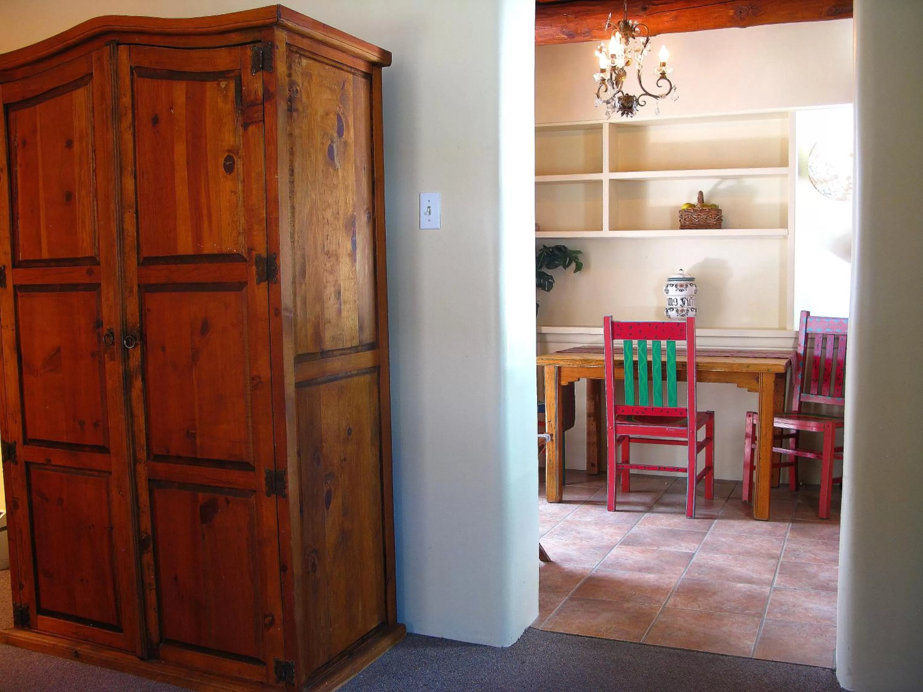 Dining area in Casa de Tres Lunas/House of Three Moons