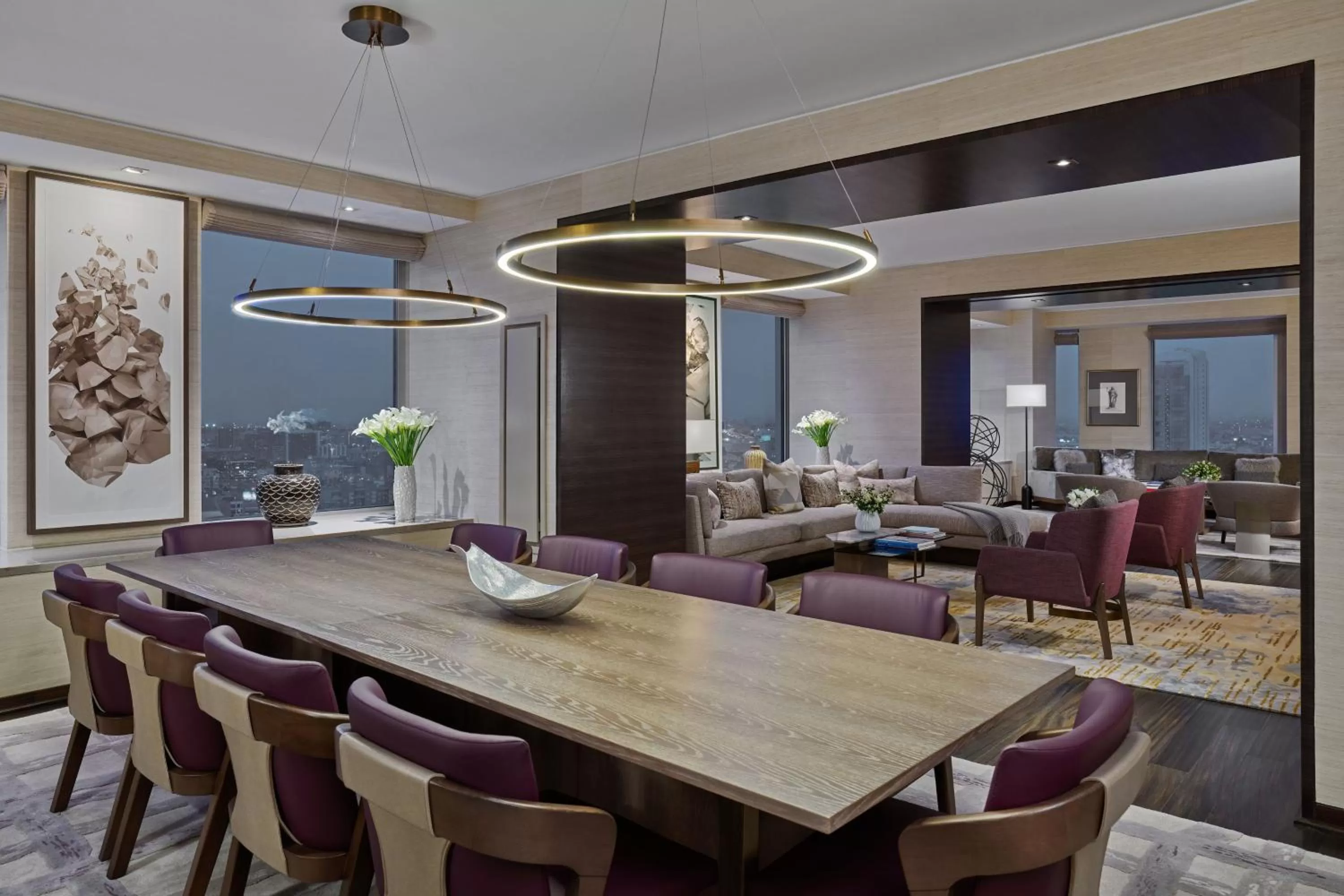 Photo of the whole room in The St. Regis San Francisco