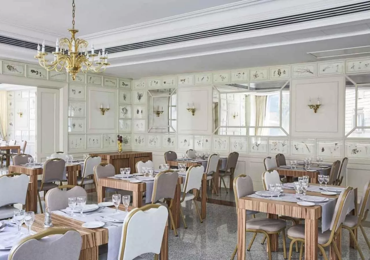 Restaurant/places to eat in FH55 Grand Hotel Palatino