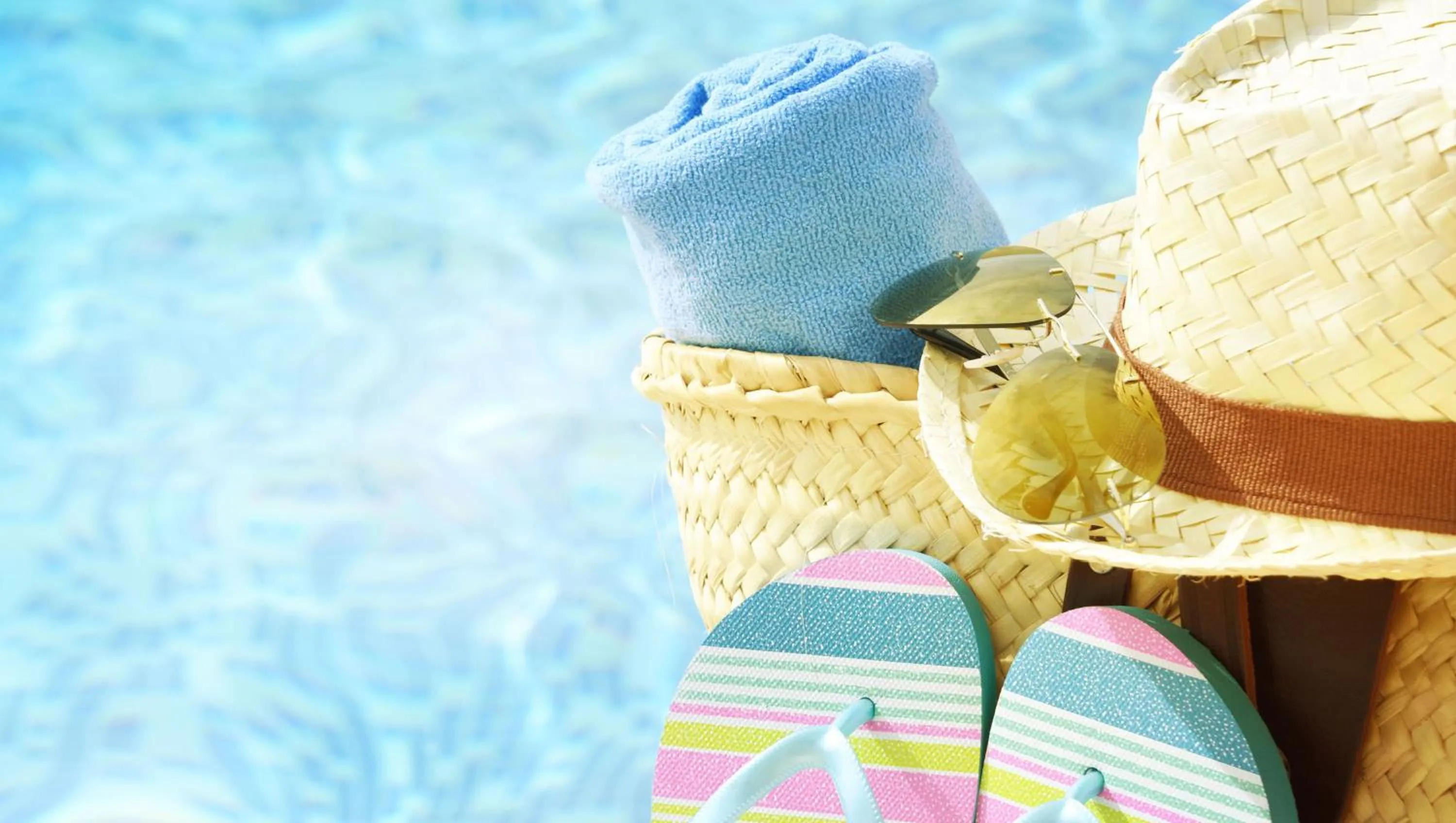 Swimming pool in Magnuson Hotel Jacksonville Downtown