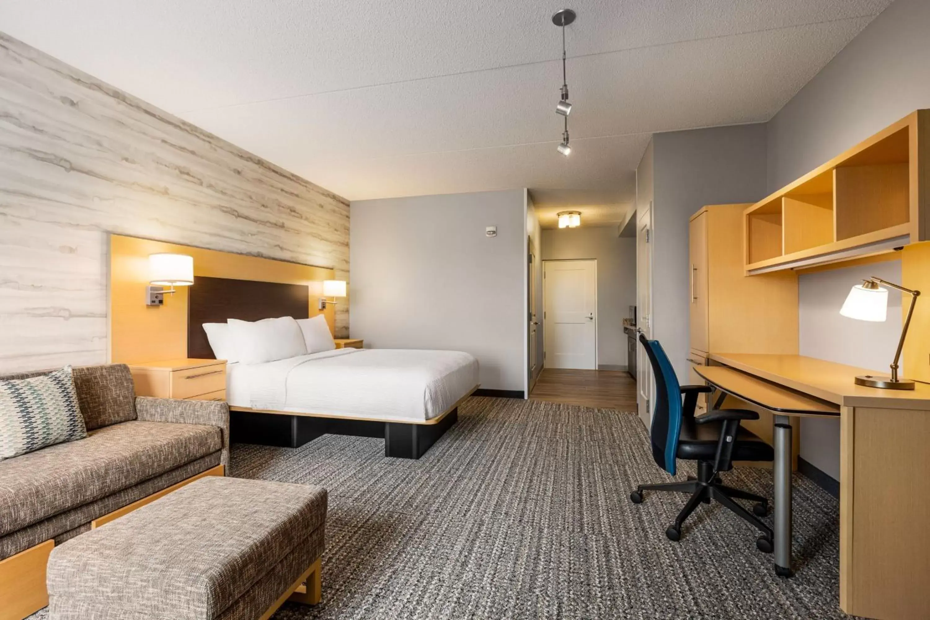 Queen Studio with Sofa Bed and Adapted Tub - Mobility and Hearing Accessible in TownePlace Suites by Marriott Harrisburg West/Mechanicsburg Queen Studio with Sofa Bed and Adapted Tub - Mobility and Hearing Accessible in TownePlace Suites by Marriott Harrisburg West/Mechanicsburg