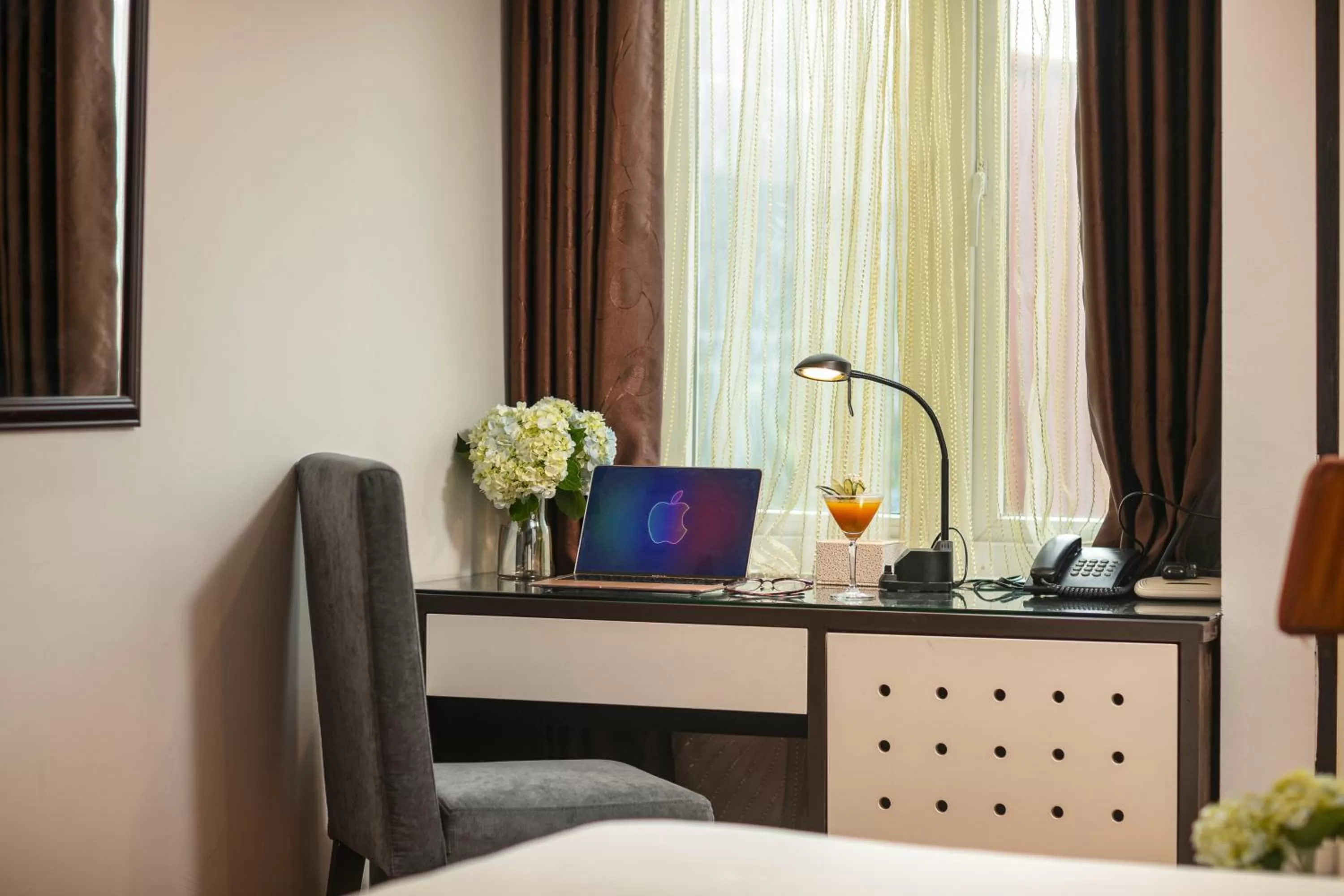 hair dresser in Hanoi La Palm Premier Hotel & Spa