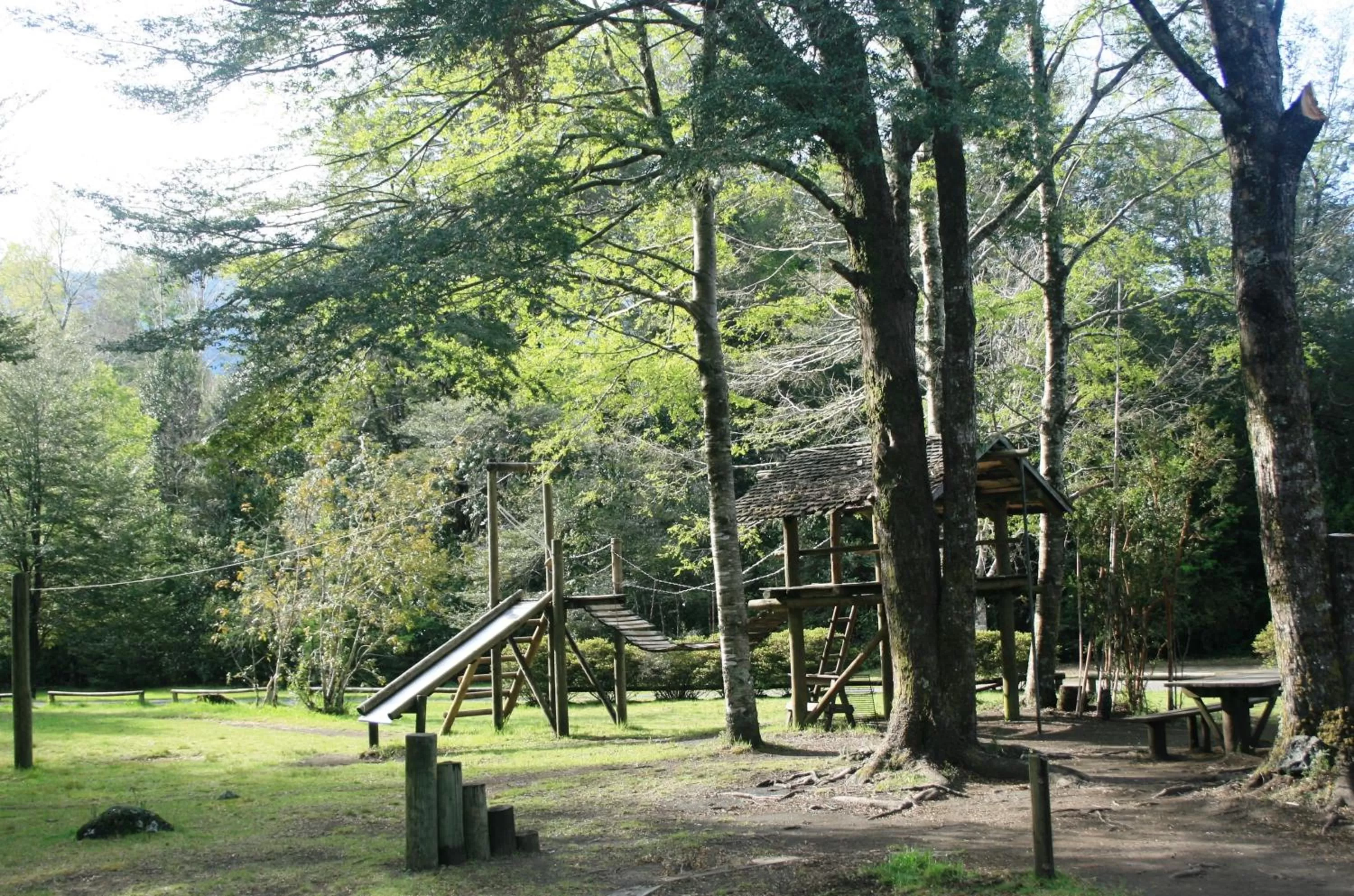 Children play ground in Hotel Posada del Río - Parque Metreñehue