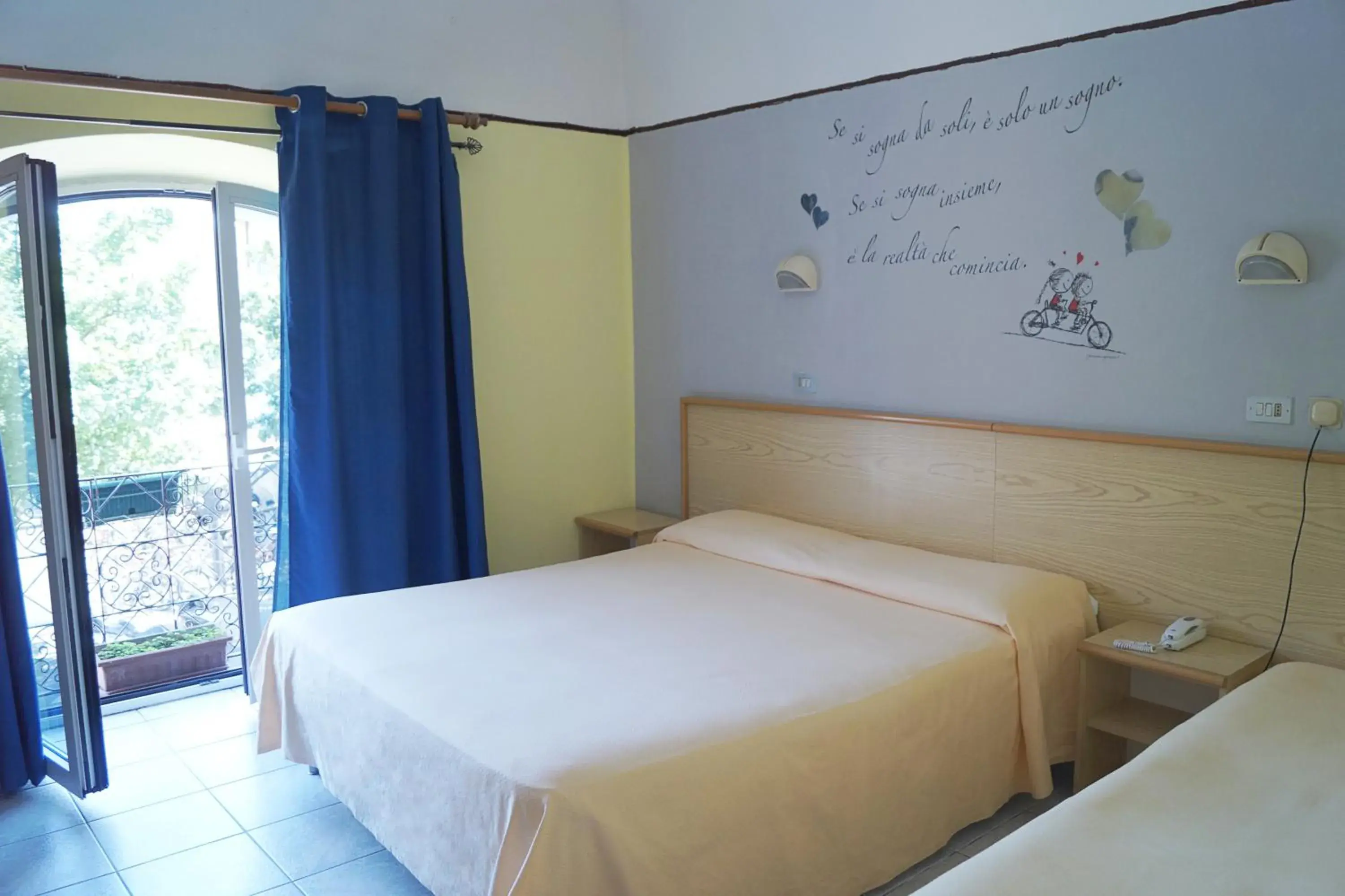 Double Room in Hotel Stazione Double Room in Hotel Stazione