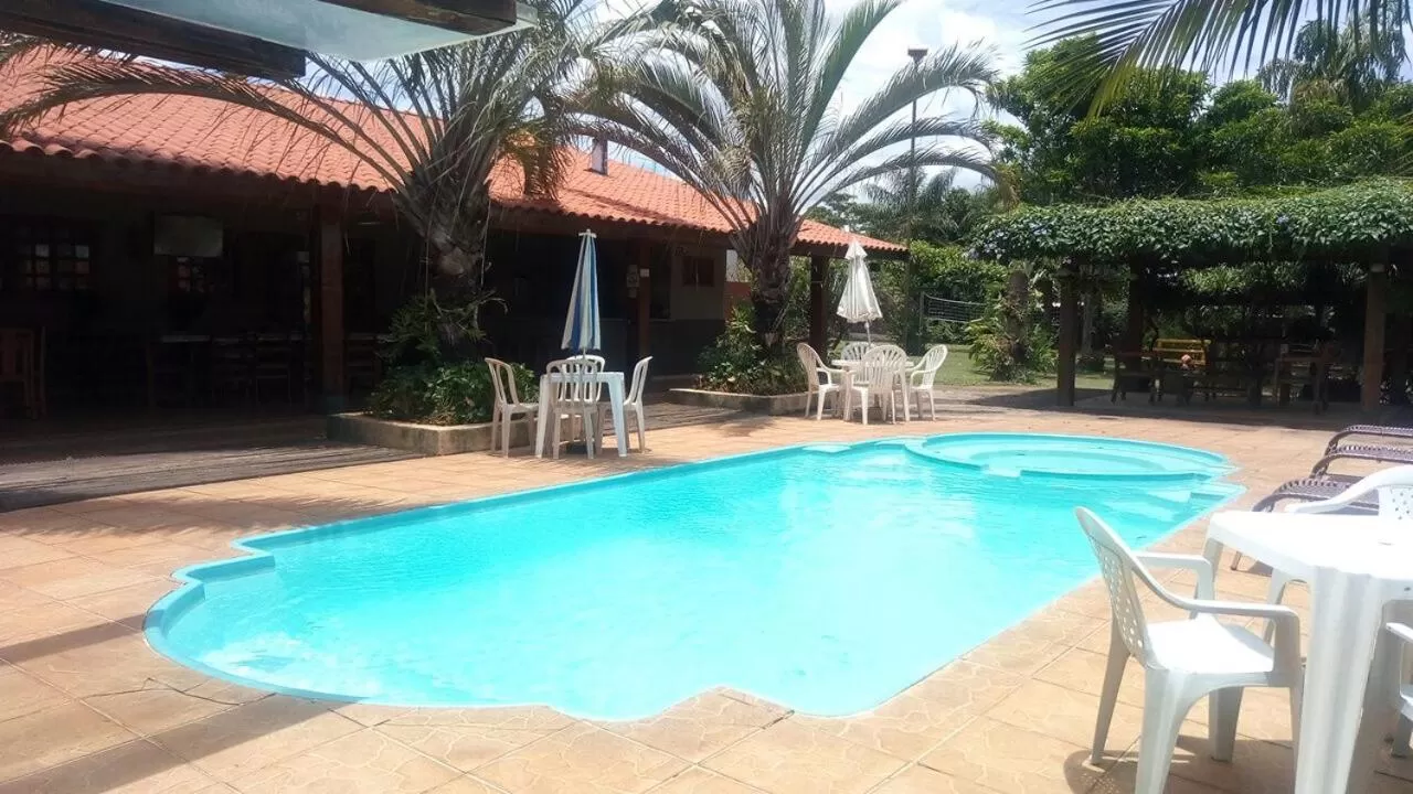 Swimming Pool in Pousada Manna