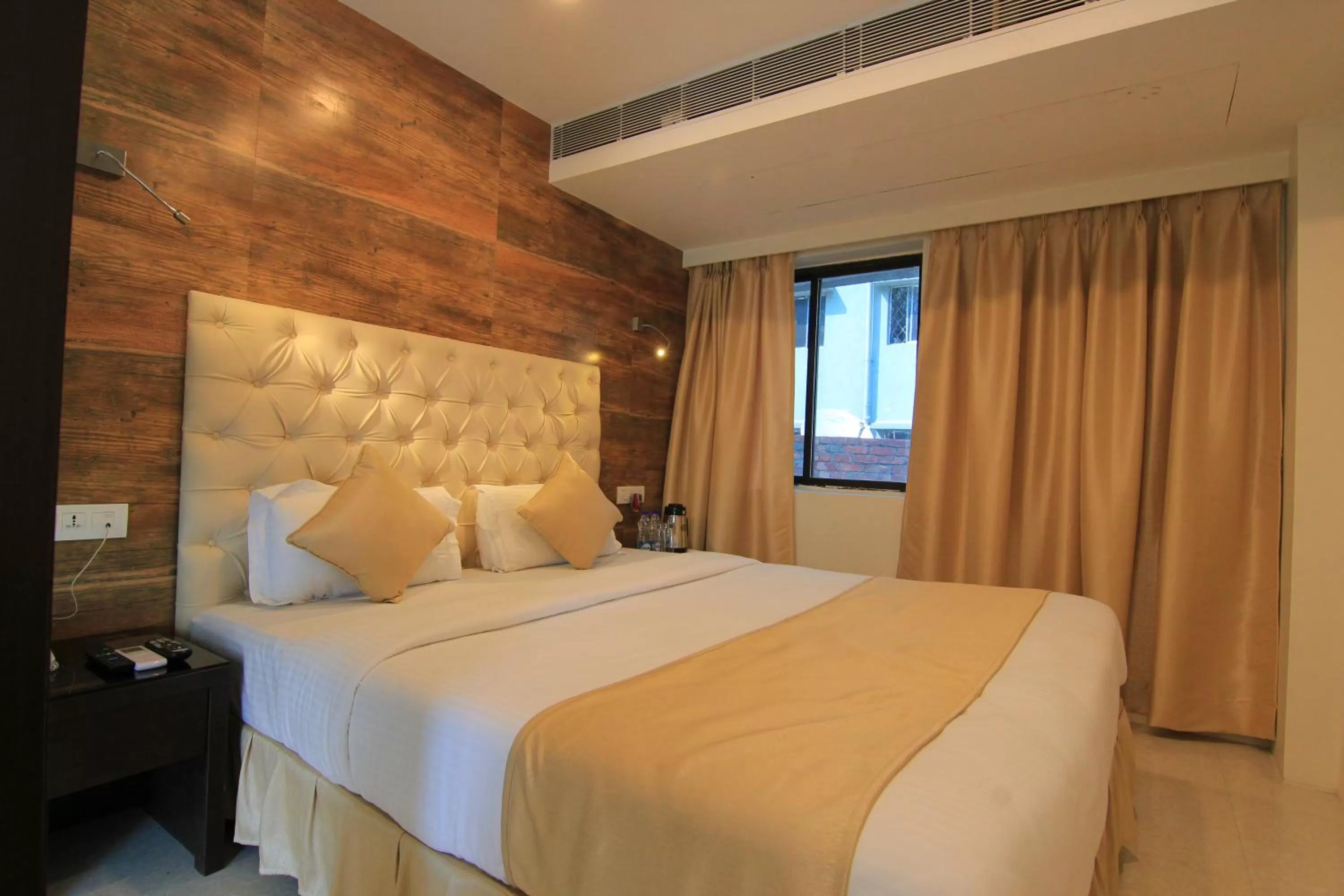 Bedroom, Bed in Hotel O2 Oxygen