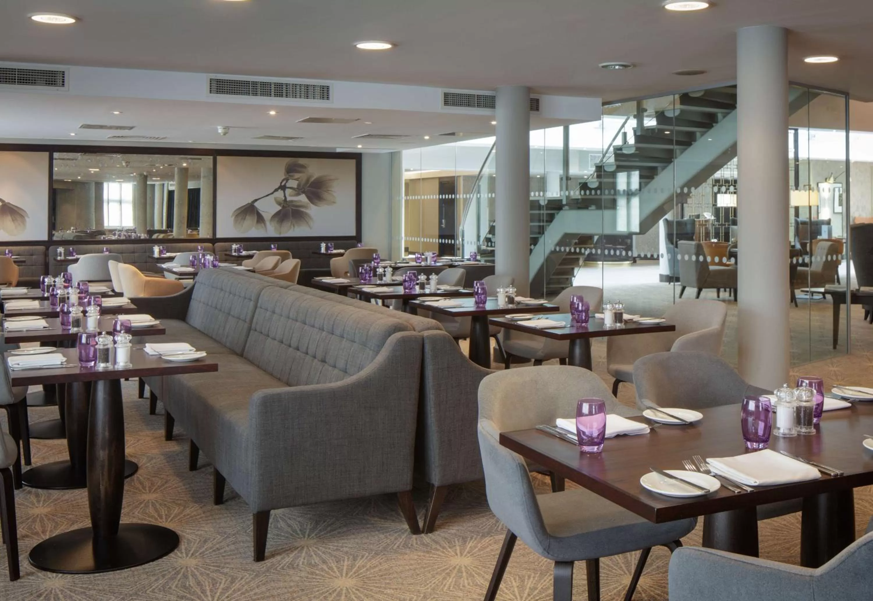 Restaurant/places to eat in DoubleTree by Hilton London Heathrow Airport