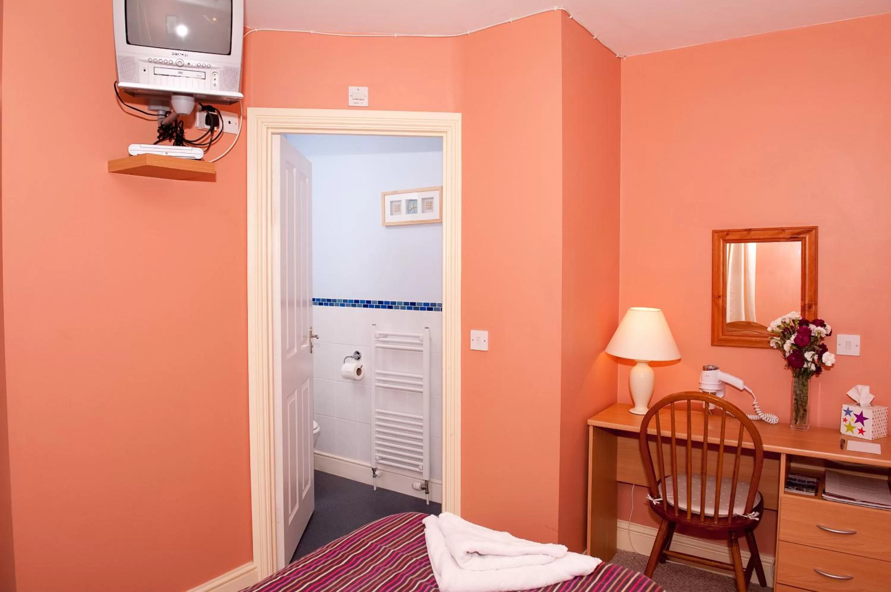 Bed in Holbrook Bed and Breakfast