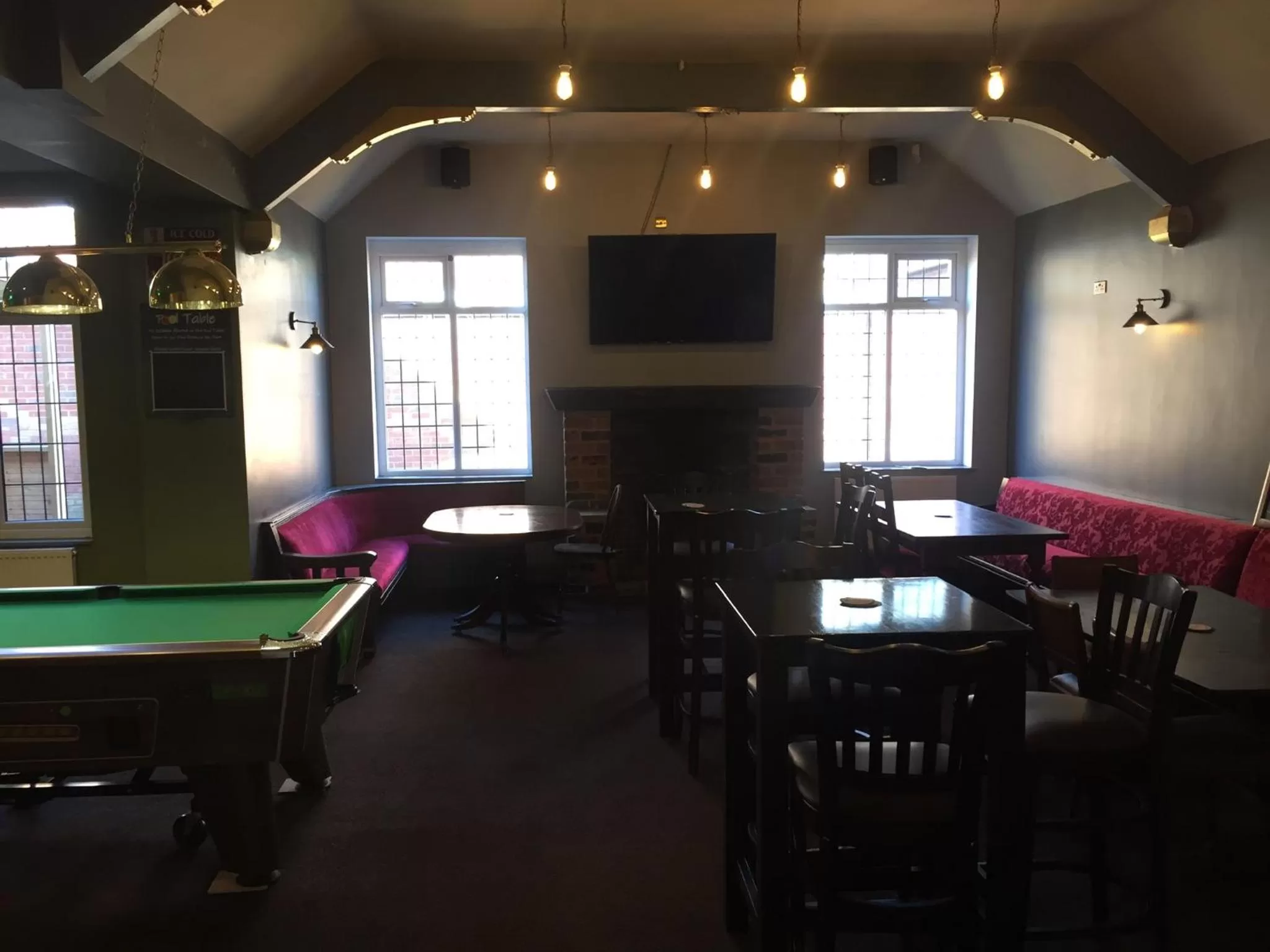 Lounge or bar in The Woodhouse Inn