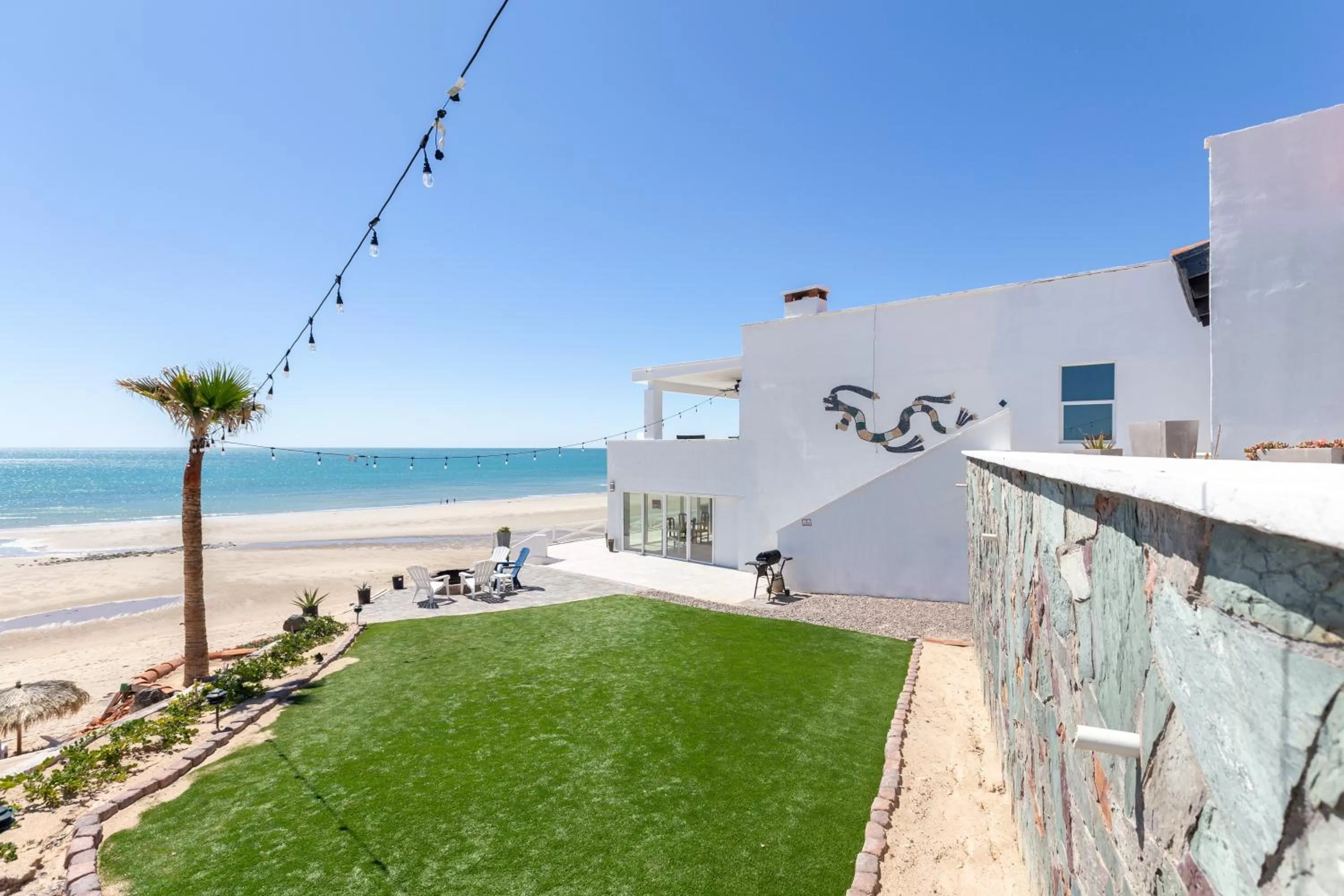 Garden view in Jardin Del Mar