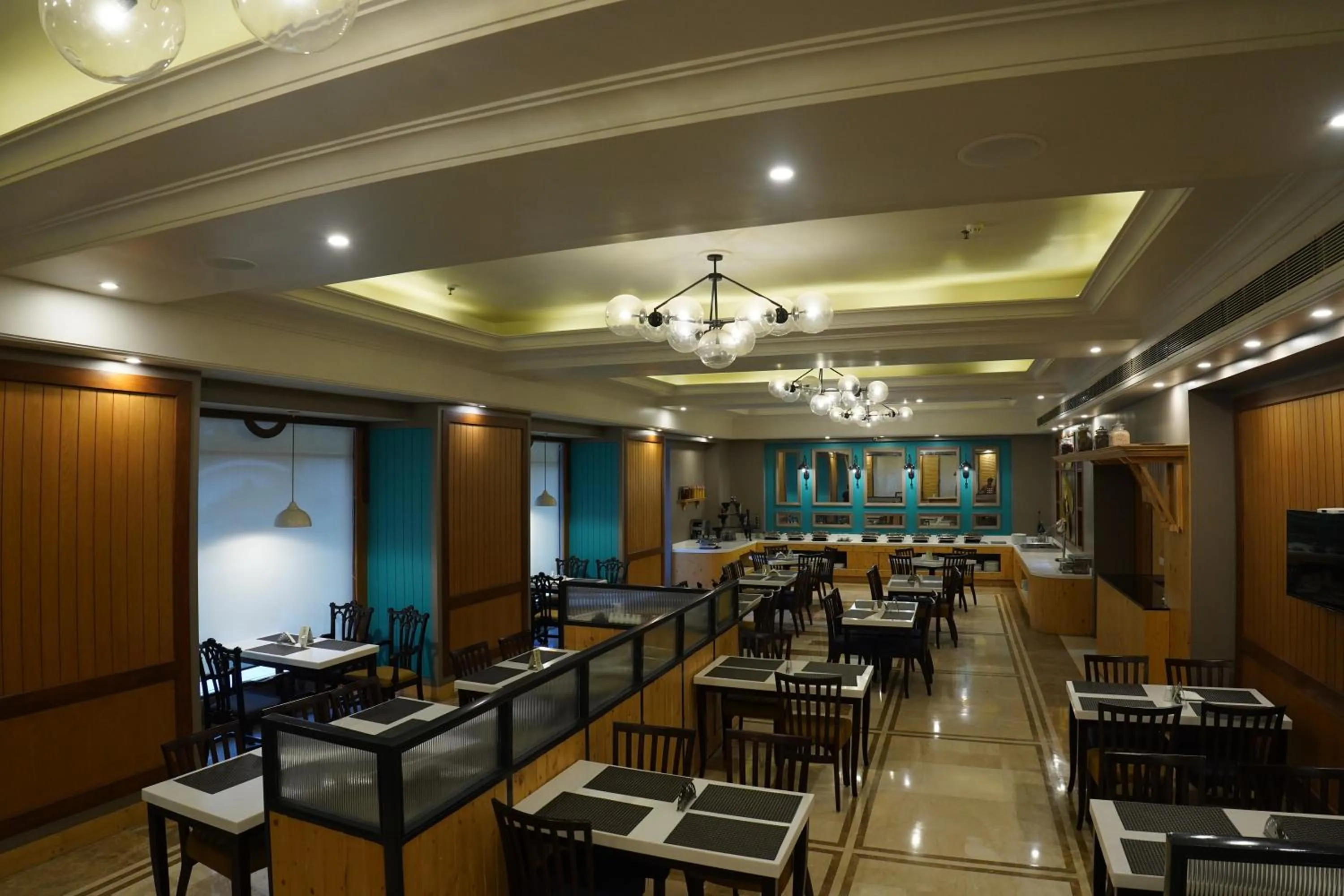 Restaurant/places to eat in Park Plaza Jodhpur