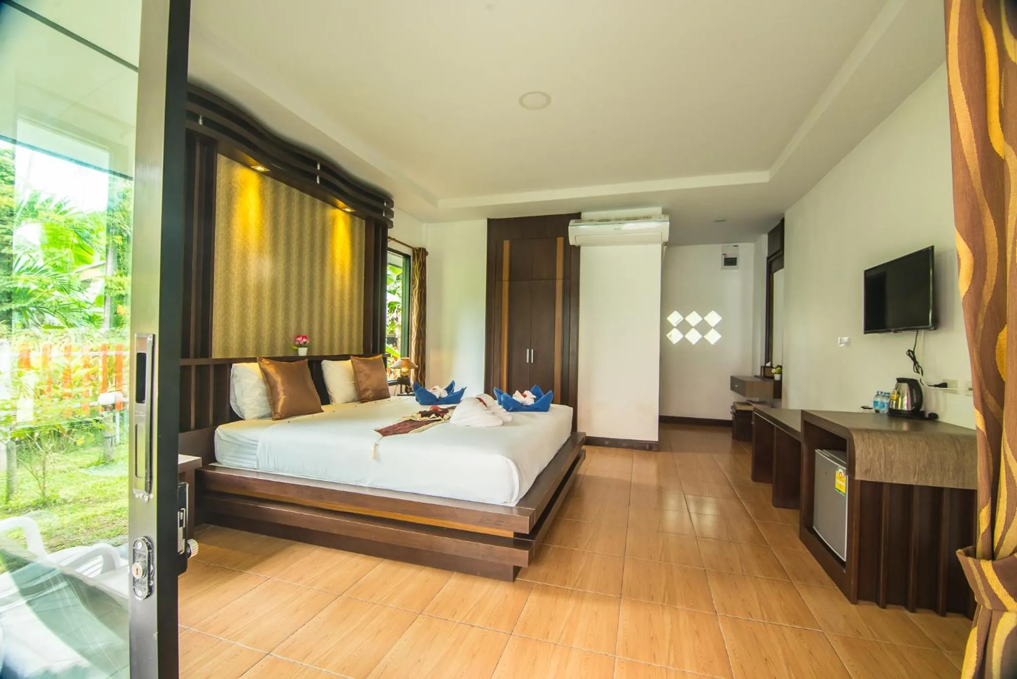 Other, Bed in Lanta Nice Beach Resort - SHA Extra Plus