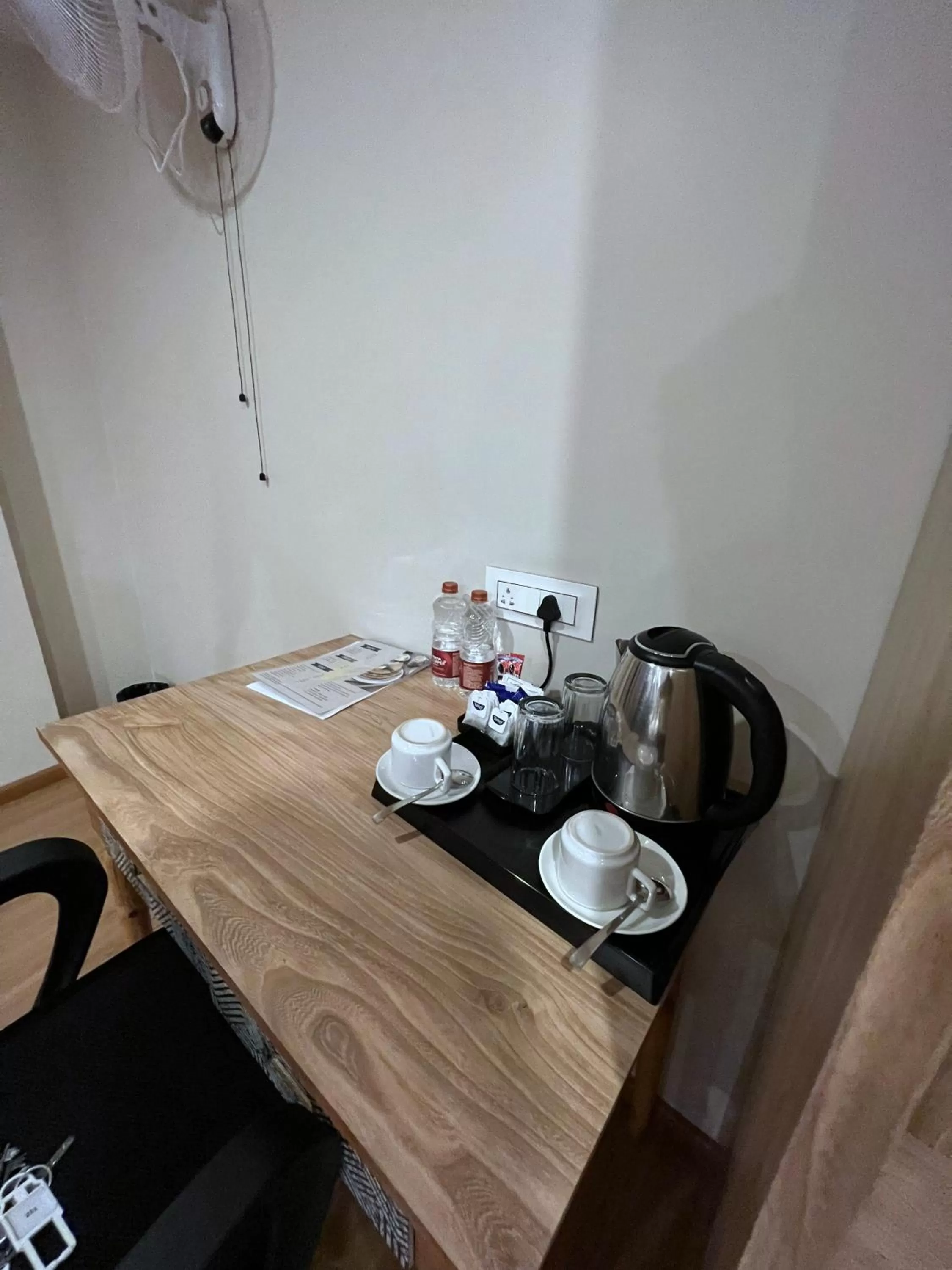 Coffee/tea facilities, Dining Area in The Phoenix Residency