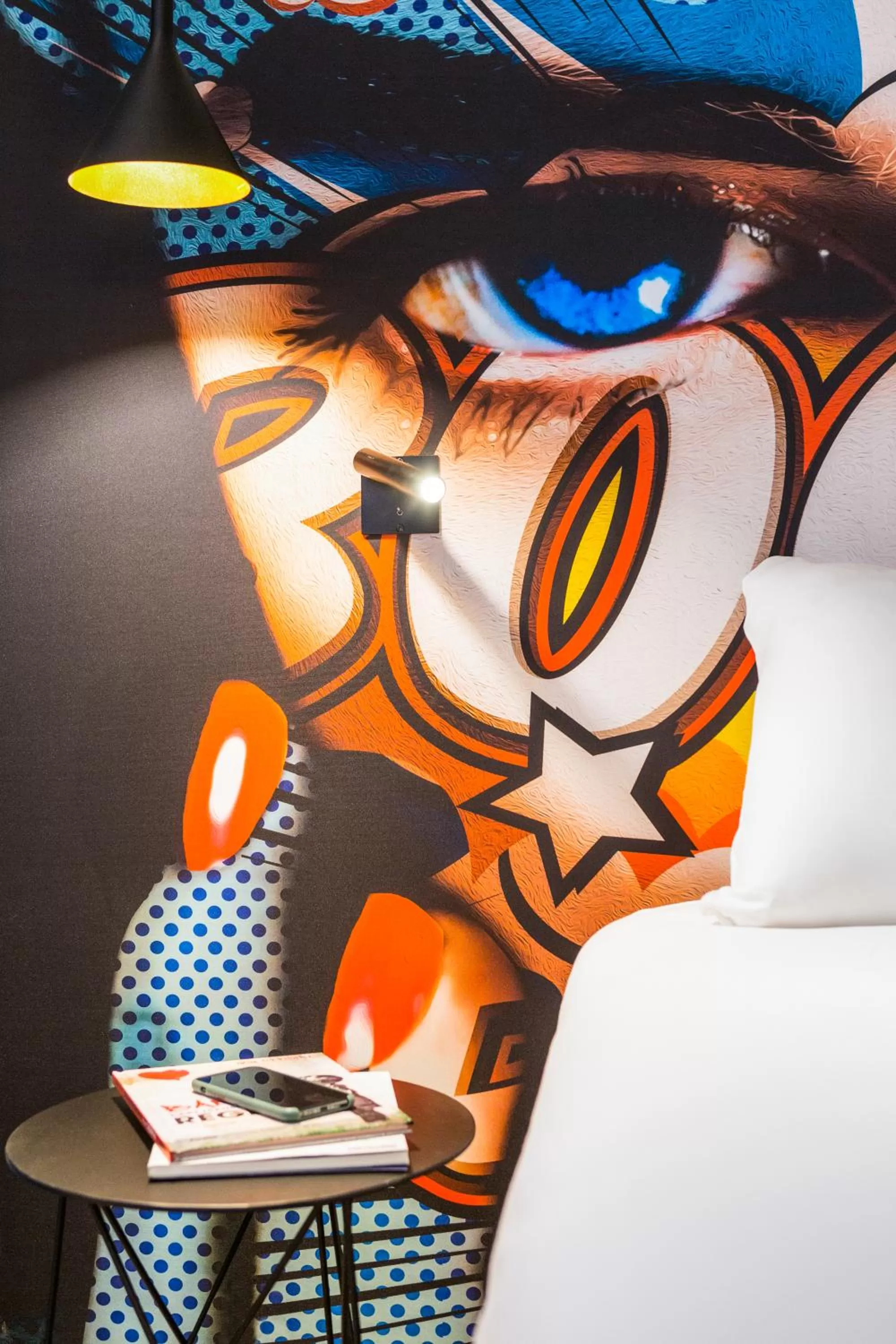 Decorative detail in ibis Styles Bordeaux Sud