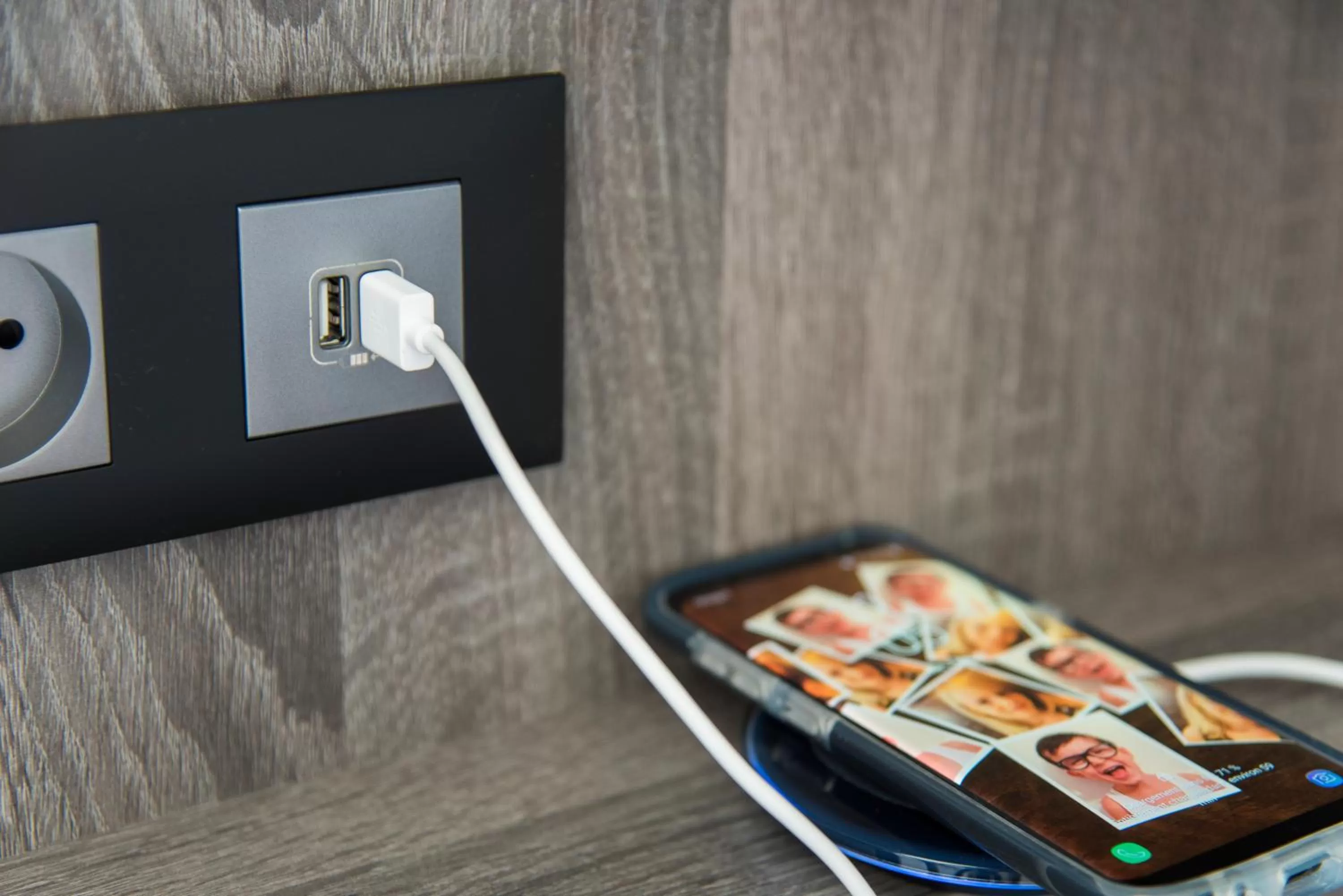 TV and multimedia in Ibis Styles Sallanches Pays du Mont-Blanc