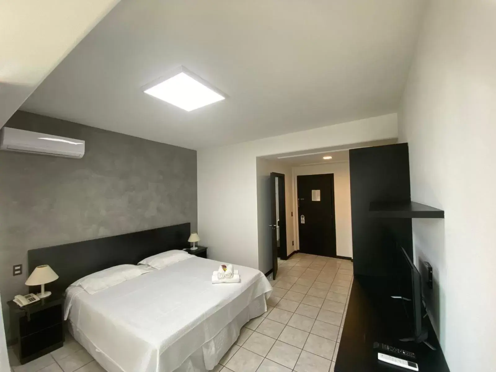 Standard Double or Twin Room - single occupancy in Savassi Village Standard Double or Twin Room - single occupancy in Savassi Village
