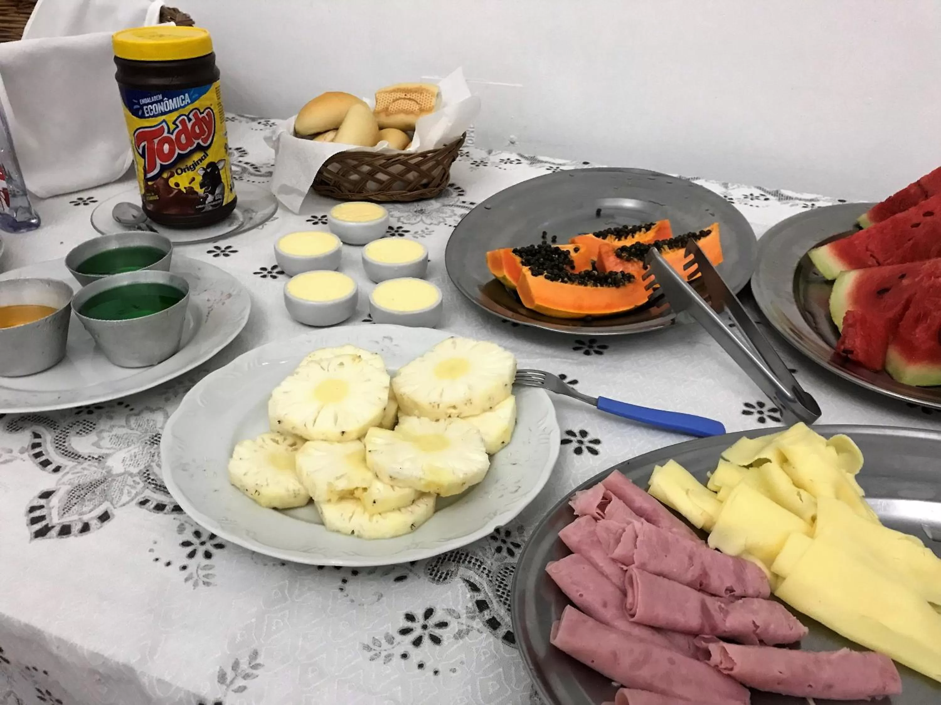 Breakfast in Hotel São Jorge São Paulo - Próximo a 25 de março, região do Brás, fácil acesso ao Expo Center Norte e Mercado Municipal SP