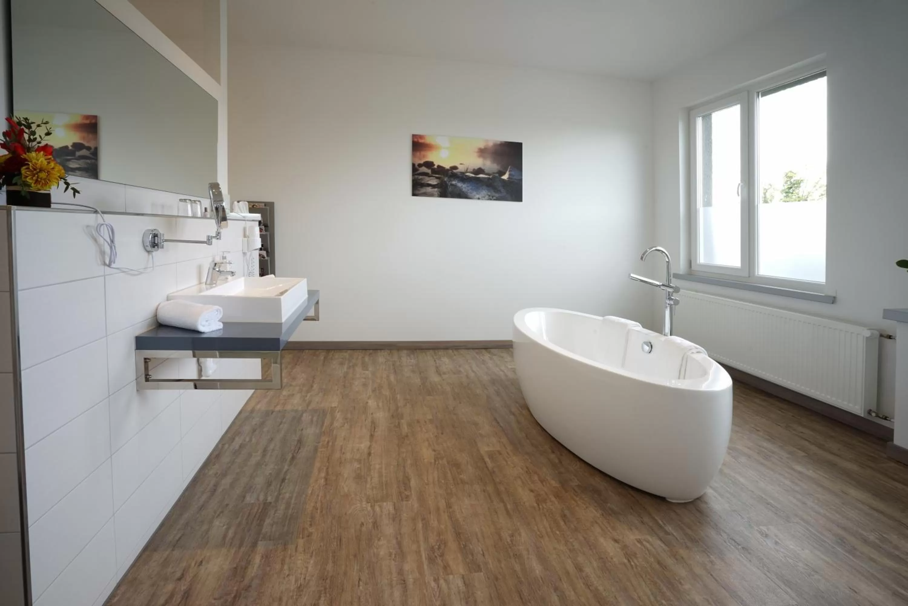 Bathroom in Ruhr Inn Hotel