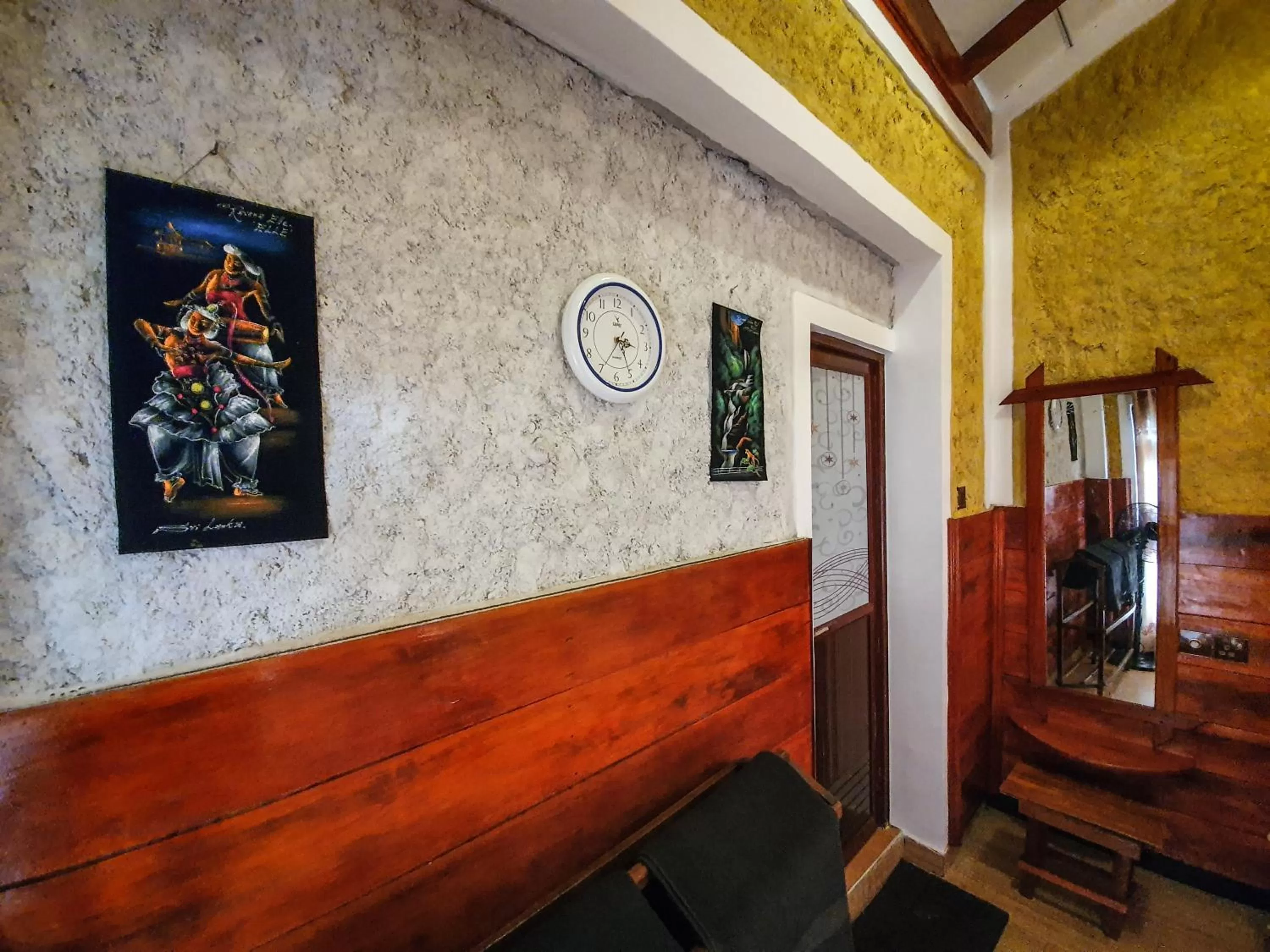 Bedroom, Lobby/Reception in Guest Inn Avendra