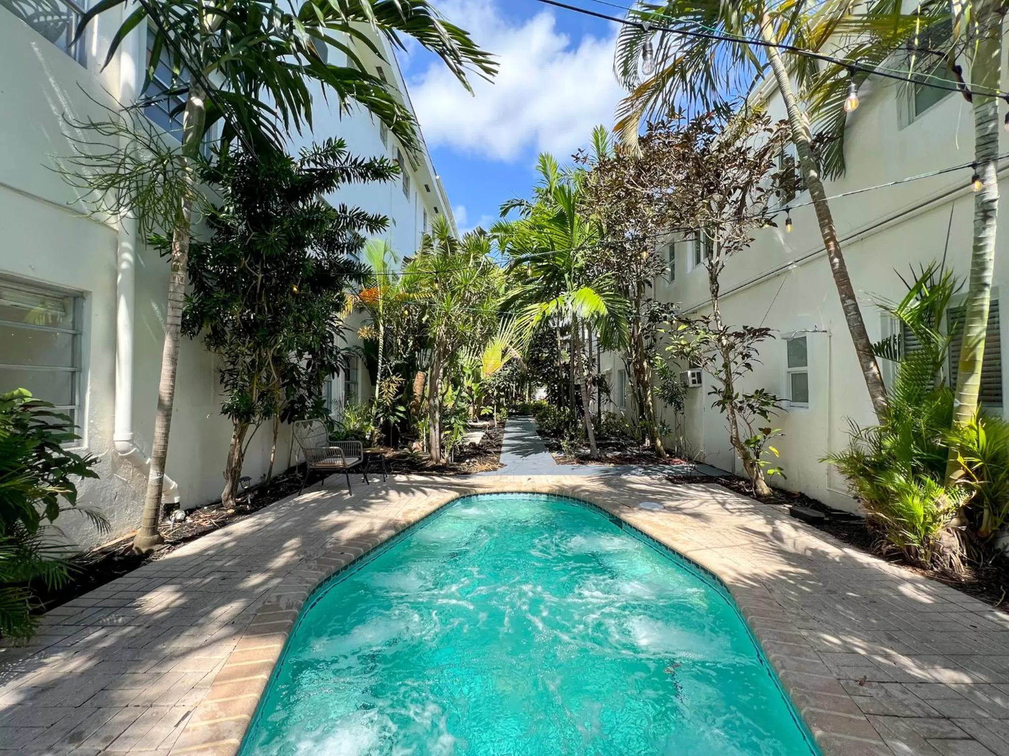 Hot Tub in North Beach Hotel