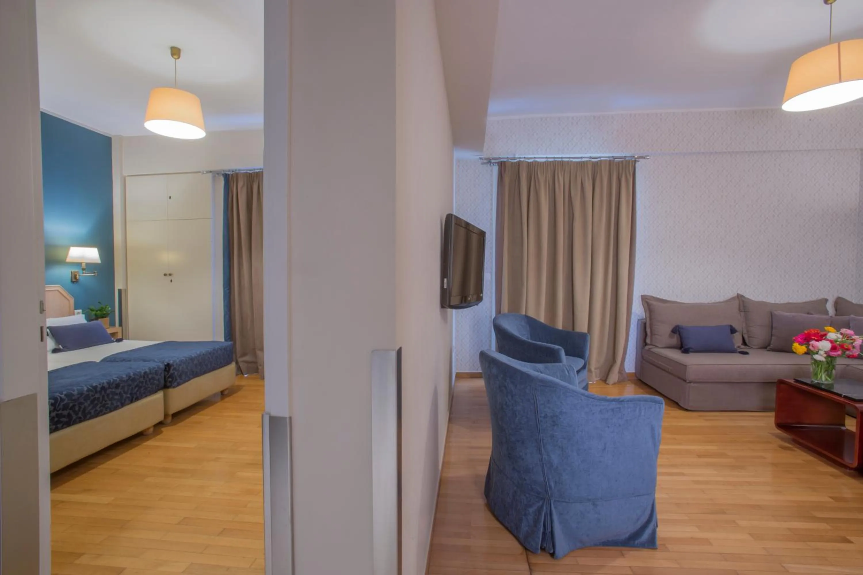 Living room, Bed in Delice Hotel - Family Apartments