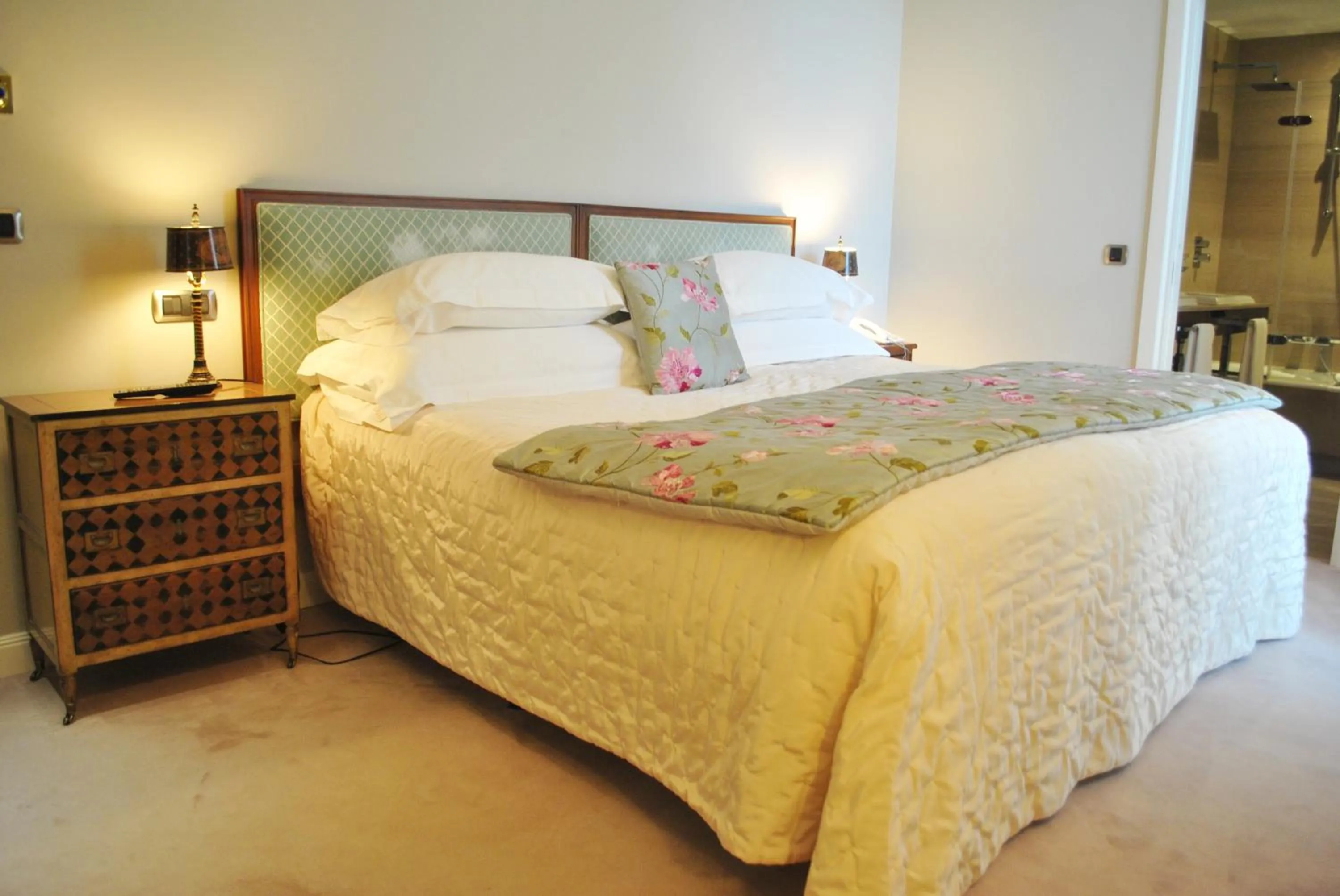 Classic Double or Twin Room in Castillo Del Bosque La Zoreda