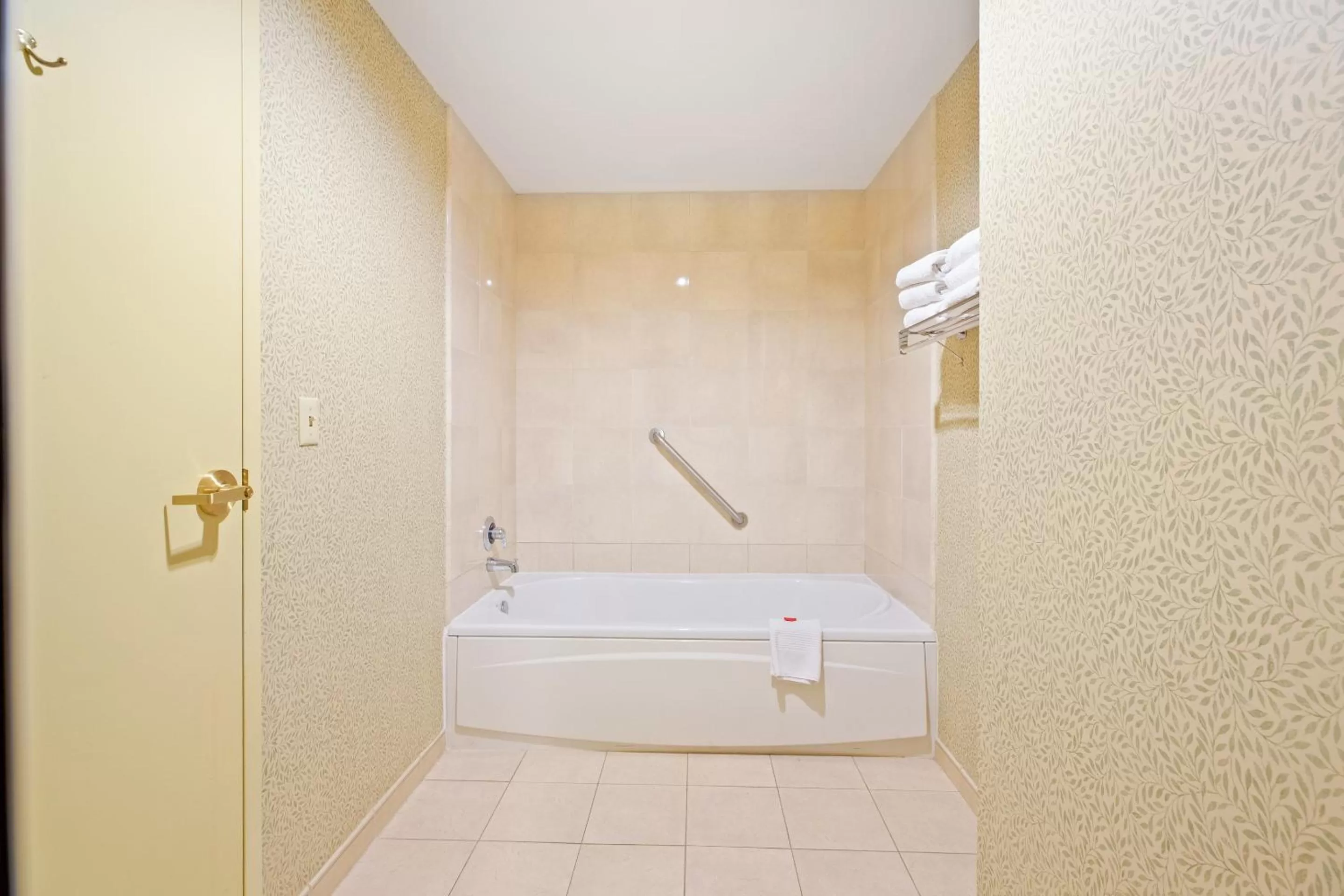 Bathroom in OYO Hotel St Louis Downtown City Center MO