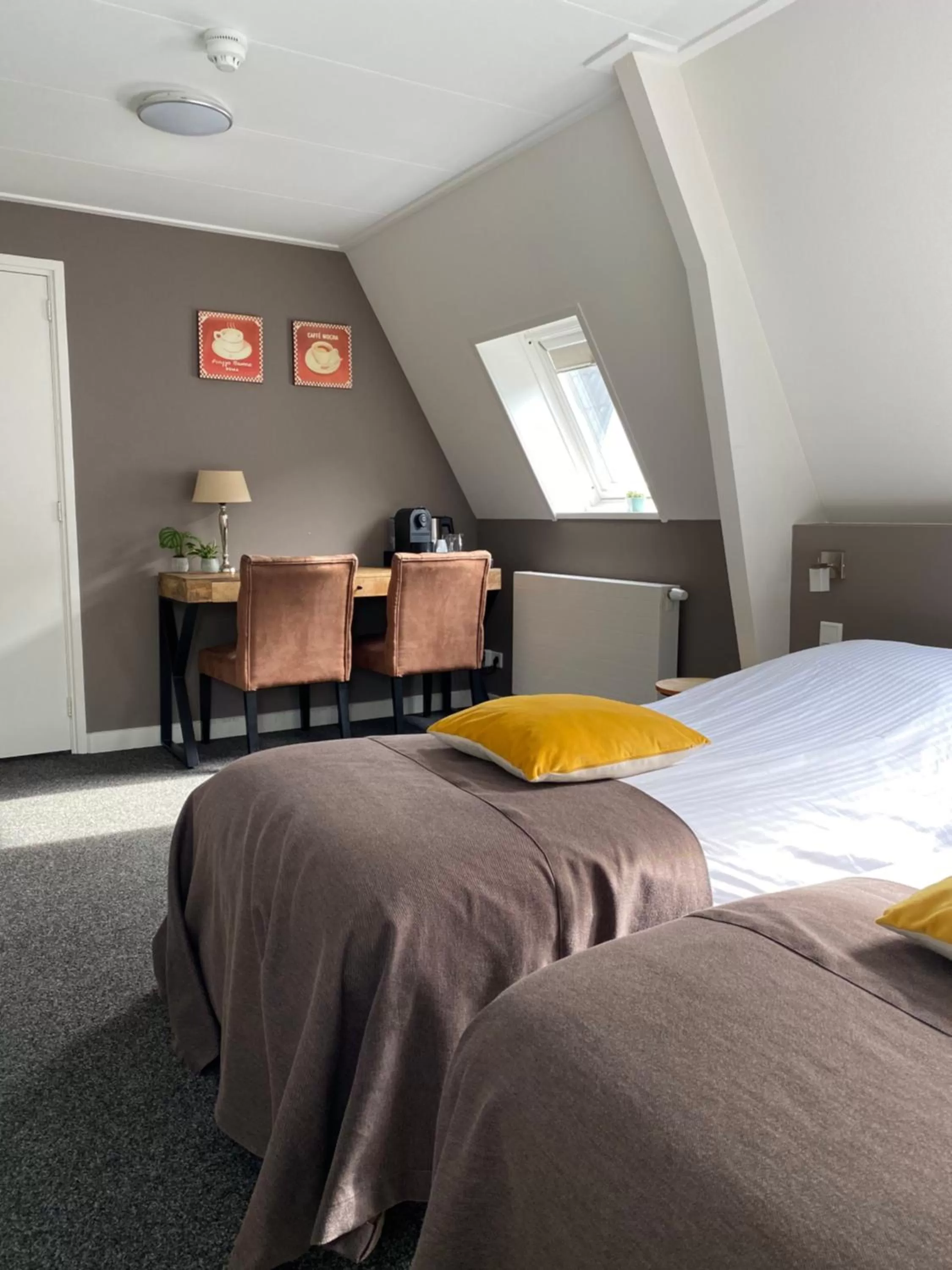 Double Room with Private Bathroom in Het Wapen van Noordwijkerhout
