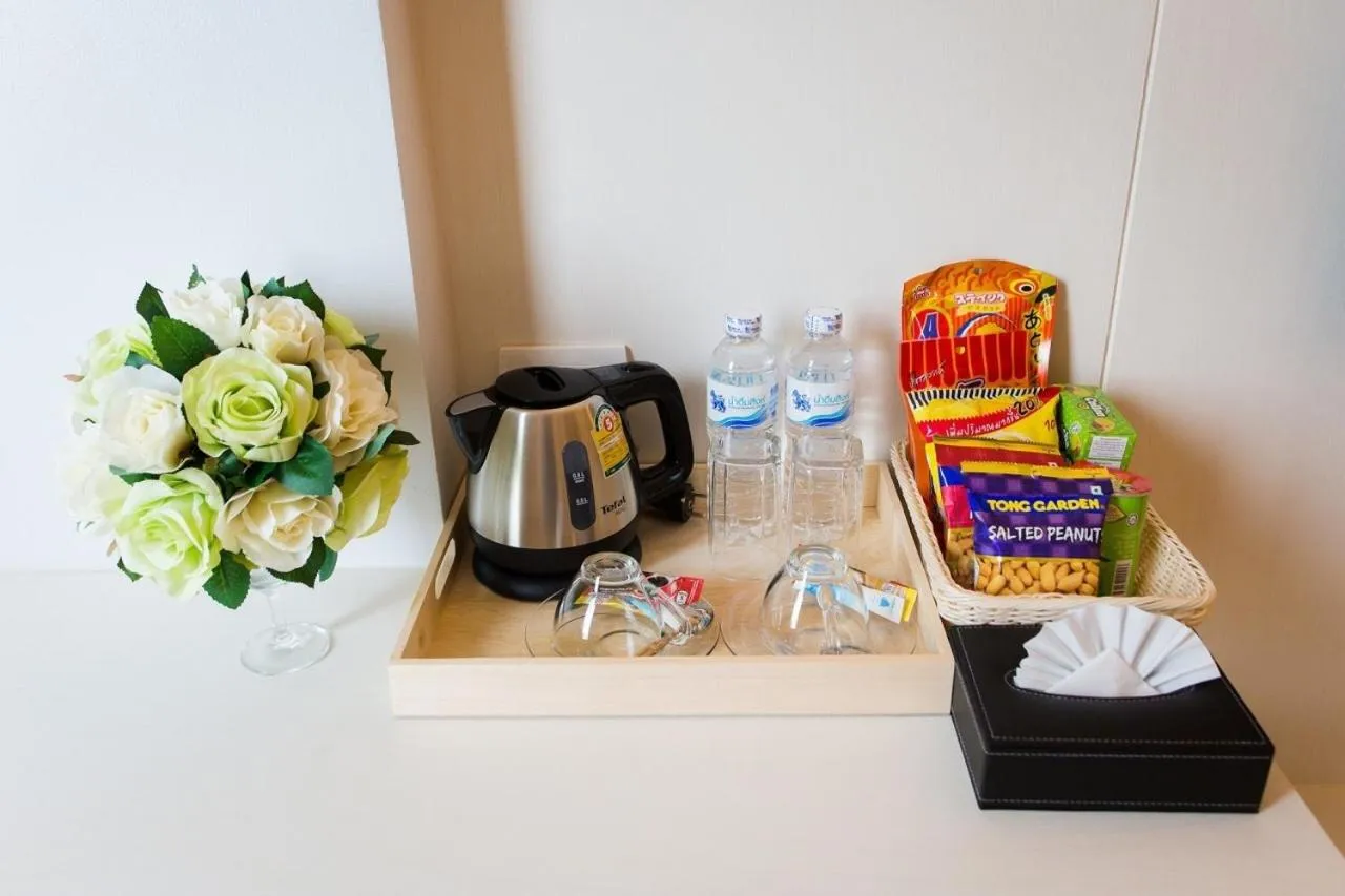 Coffee/tea facilities in Crystal Hotel Hat Yai