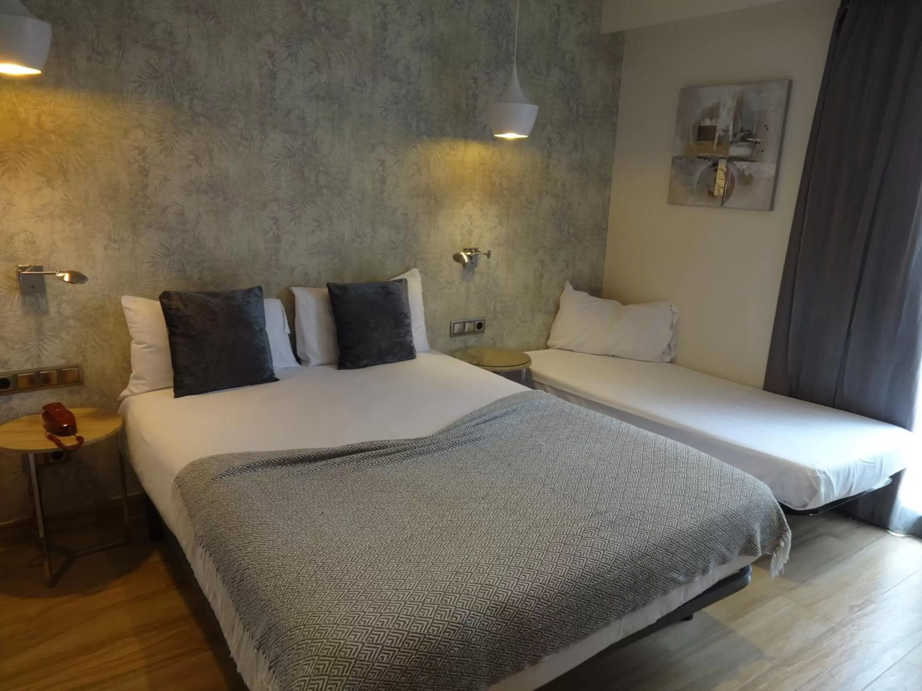 Double Room with Extra Bed in Hotel Lloret Ramblas Double Room with Extra Bed in Hotel Lloret Ramblas