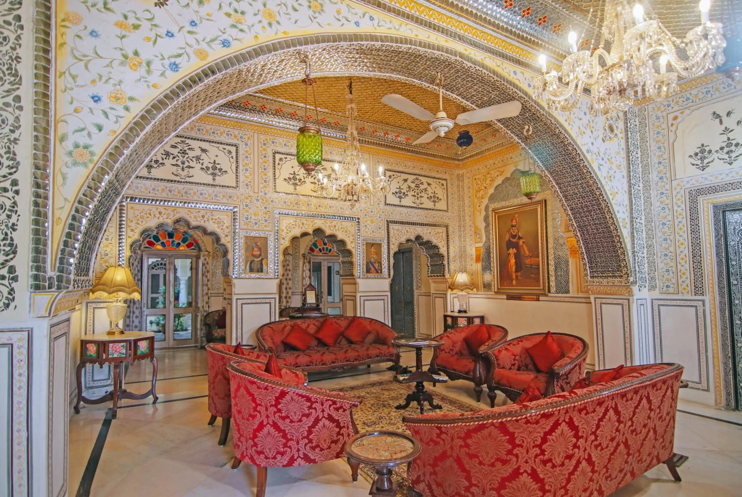 Lounge or bar in Alsisar Haveli - Heritage Hotel