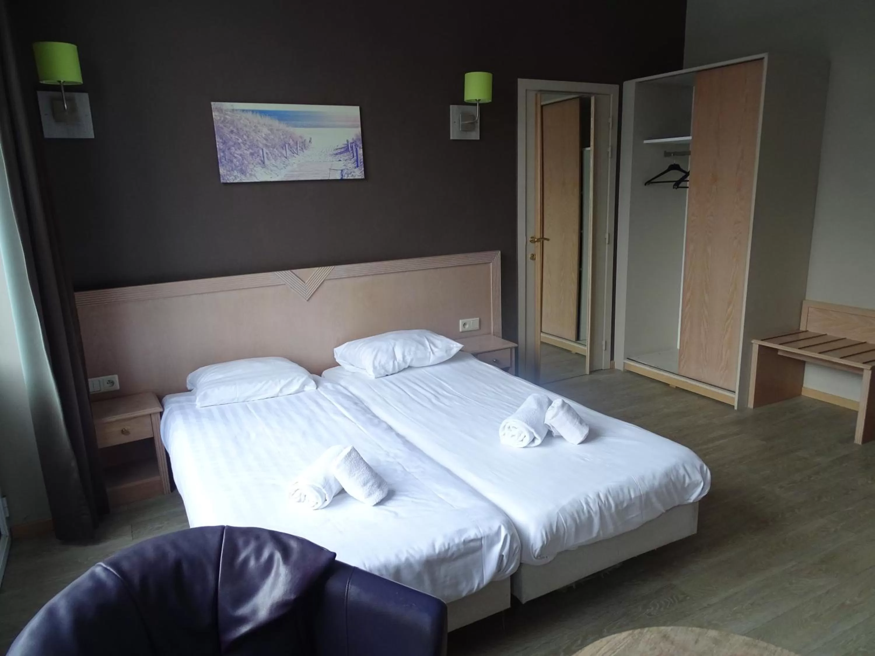 Triple Room with Private Bathroom in Value Stay Blankenberge