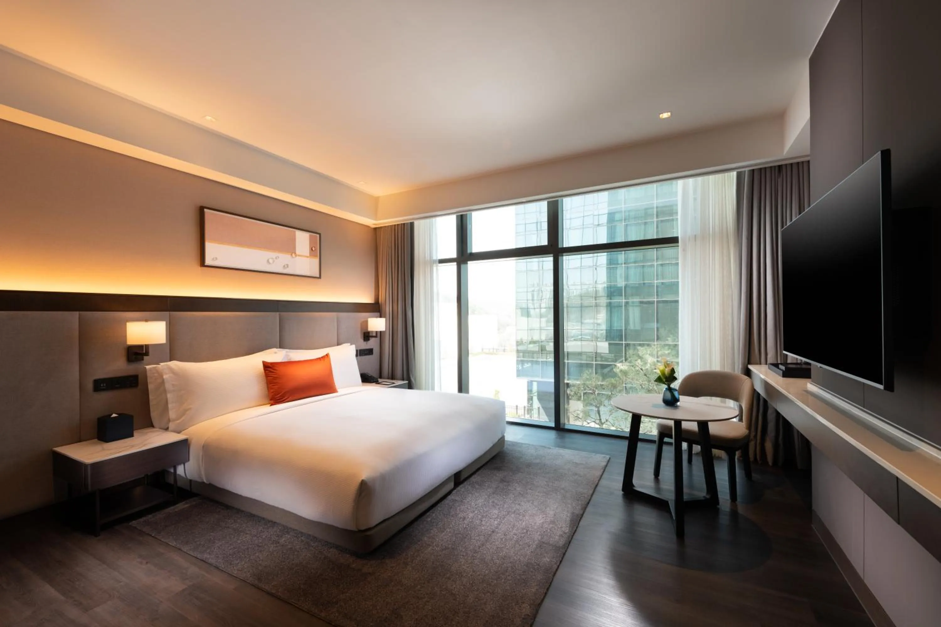 Bedroom, Bed in DoubleTree By Hilton Seoul Pangyo Residences