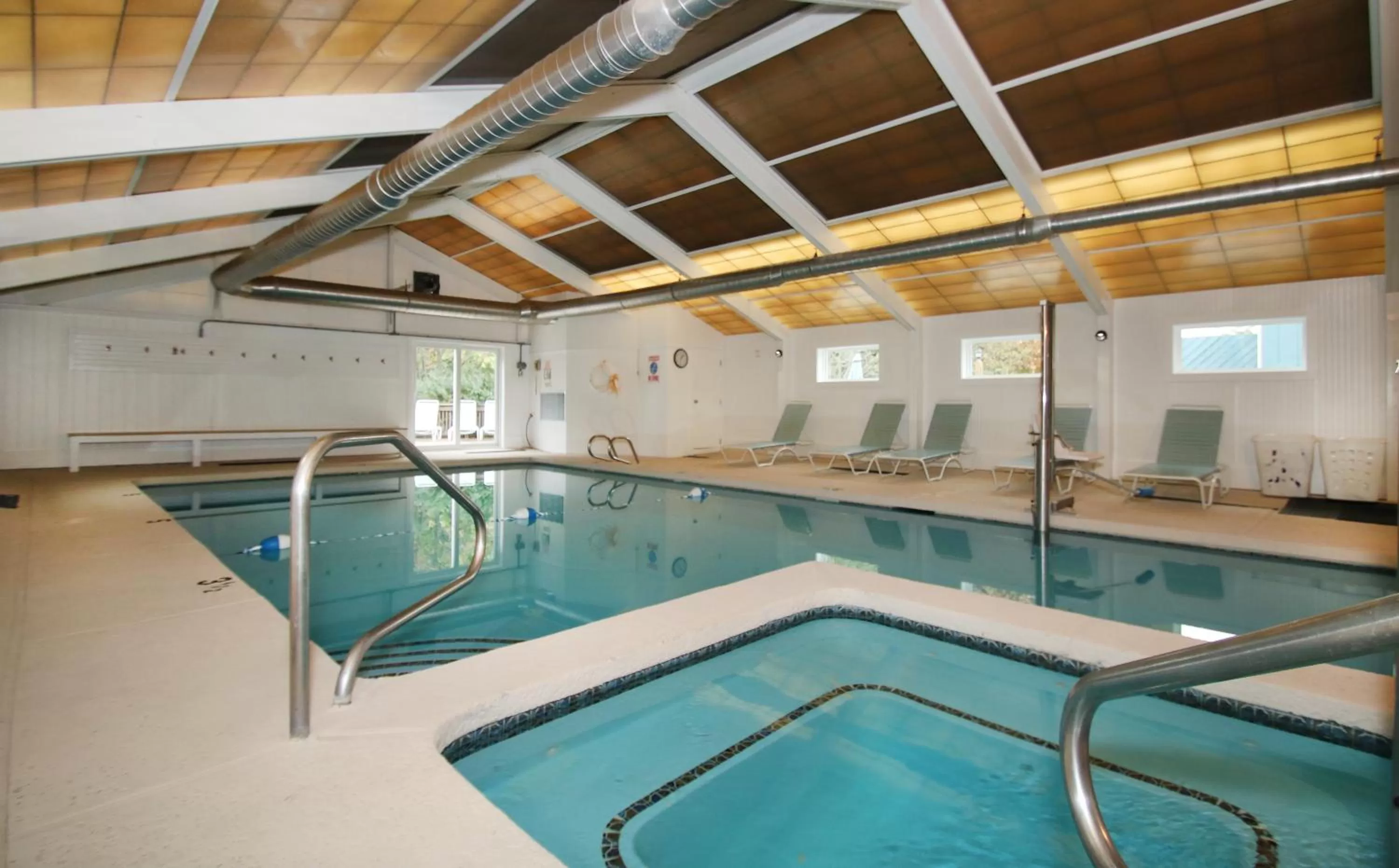 Swimming pool in Seacastles Resort