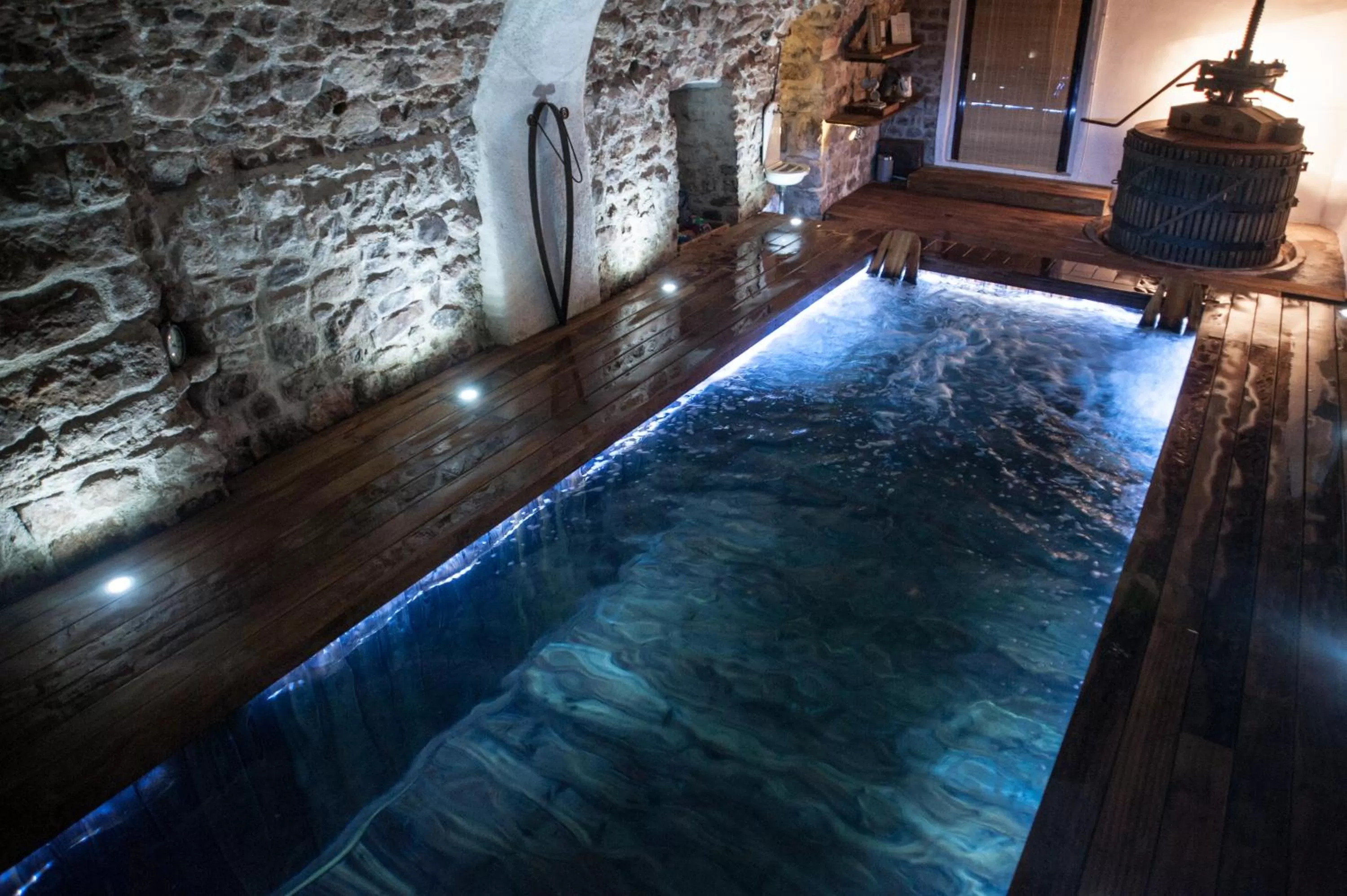 Hot Tub in Bed and Breakfast La Grande Lauzade