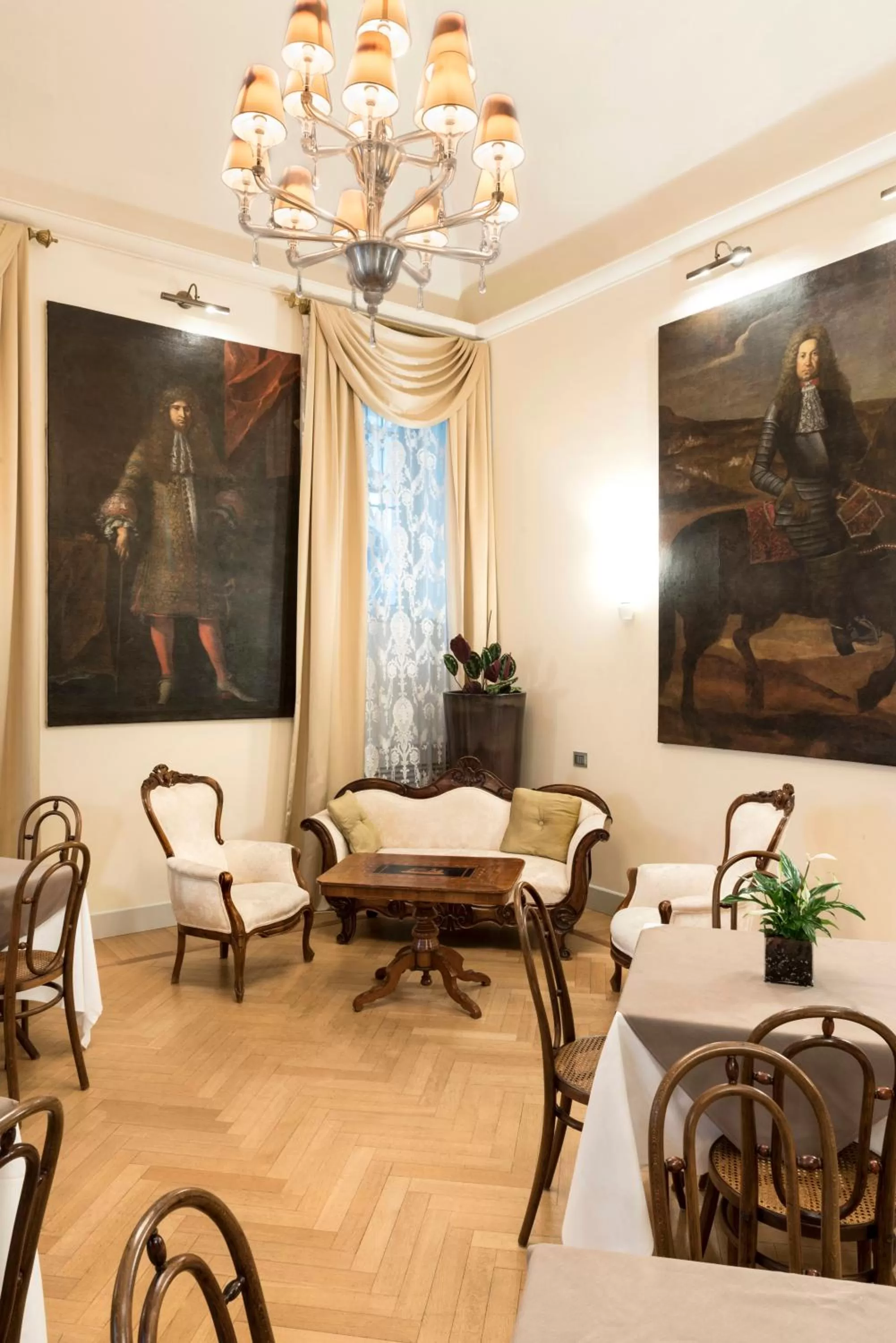 Lounge or bar in Grand Hotel della Posta, WorldHotels Distinctive