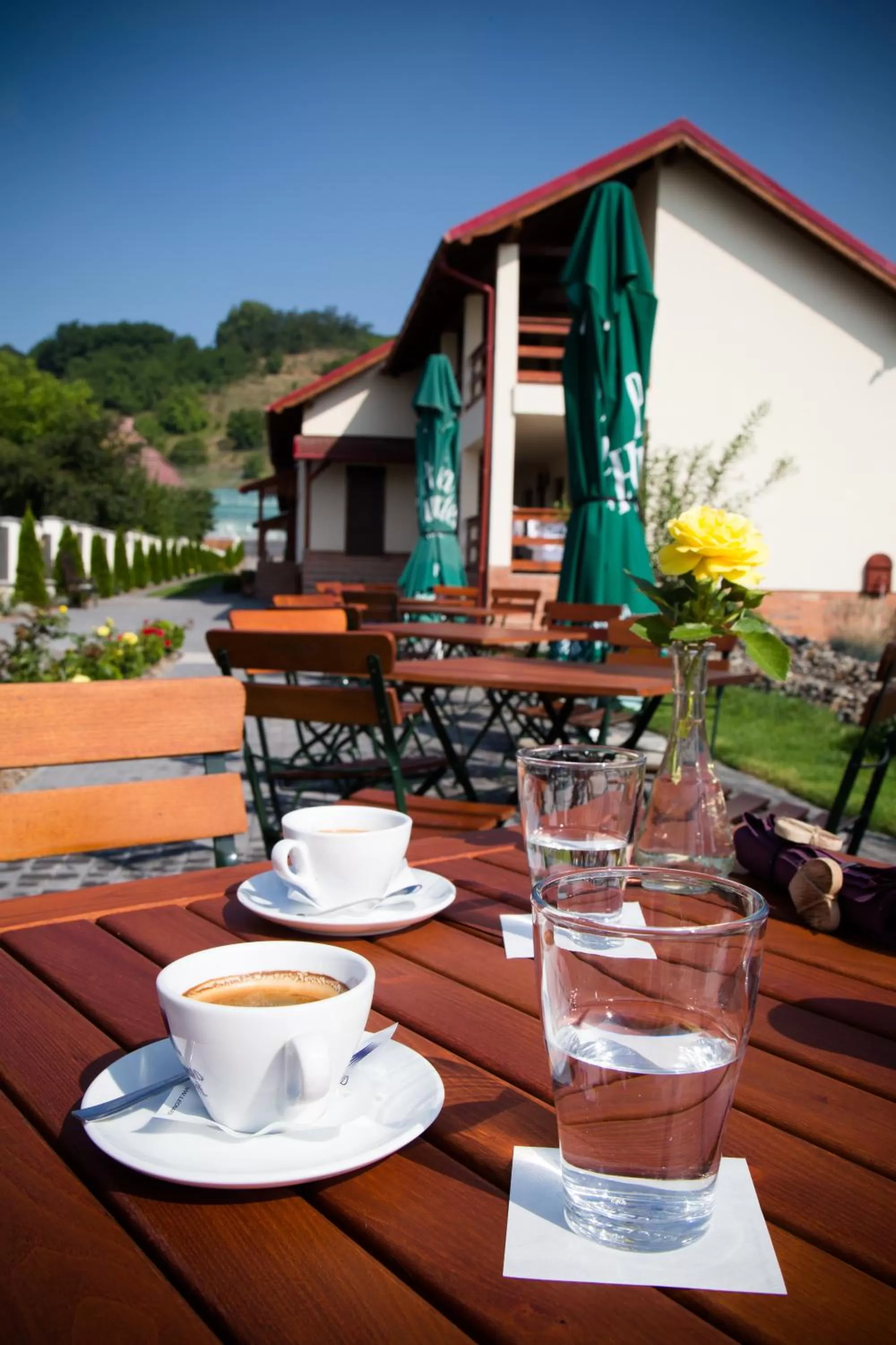 Balcony/Terrace, Restaurant/Places to Eat in Country Court