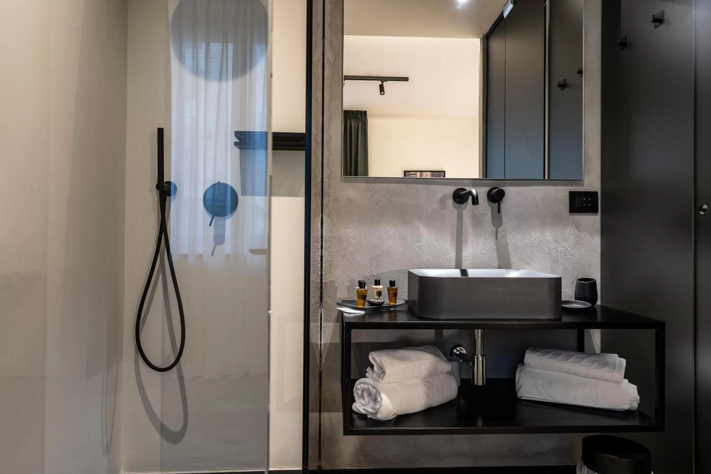 Bathroom in Corso 84 Luxury Suites