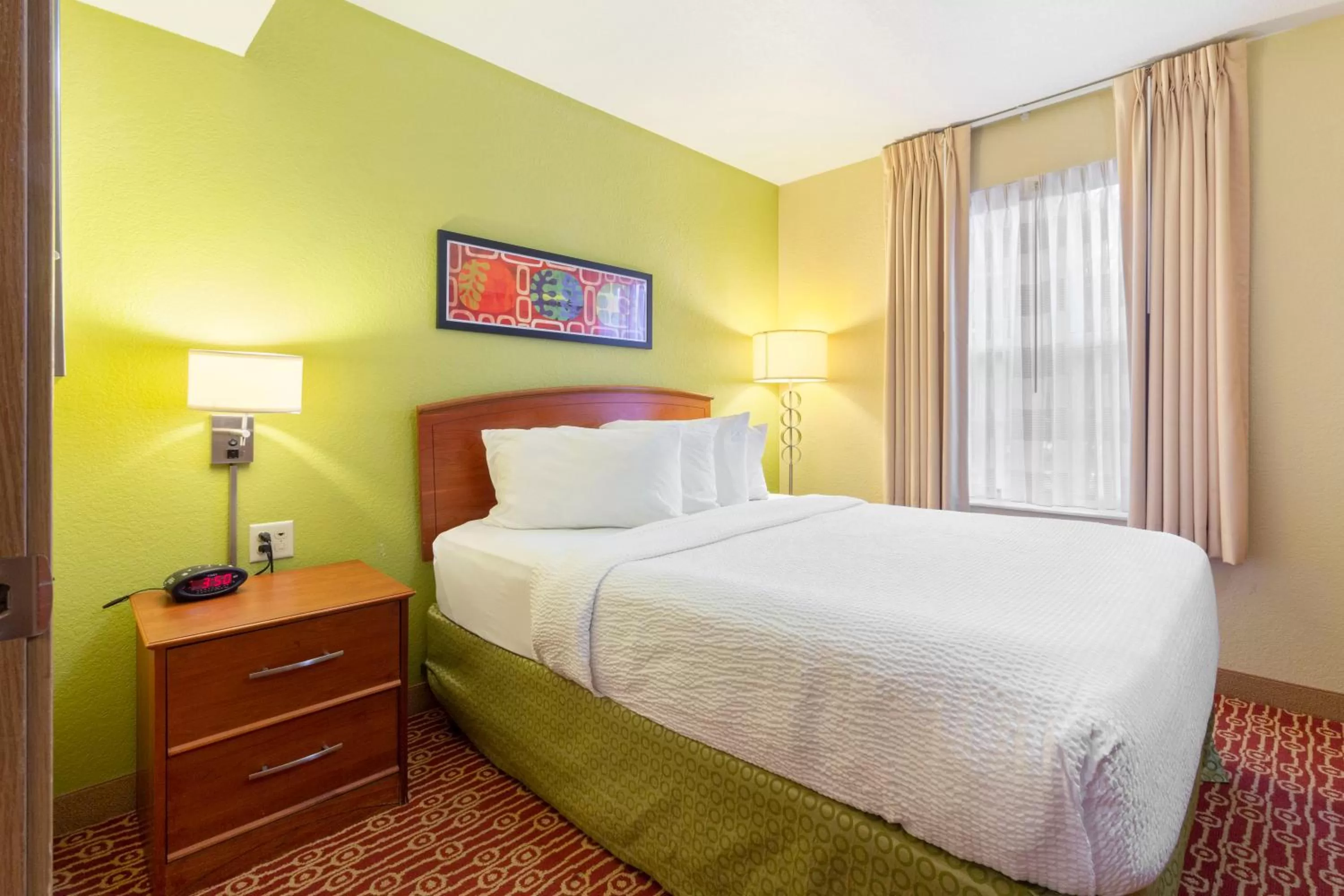 Bed in Extended Stay America Suites - Norfolk - Virginia Beach