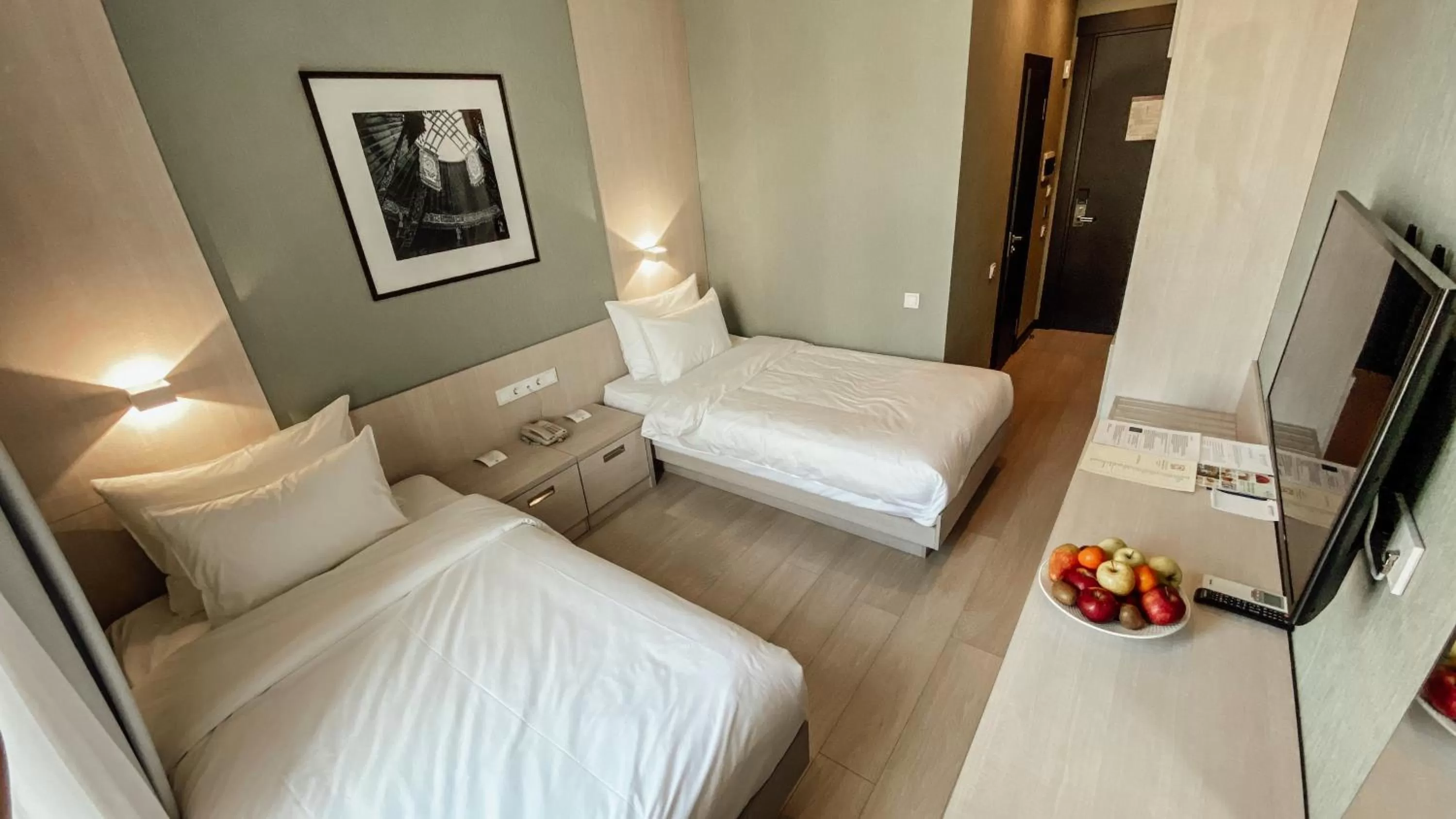 Photo of the whole room, Bed in Resident City Hotel