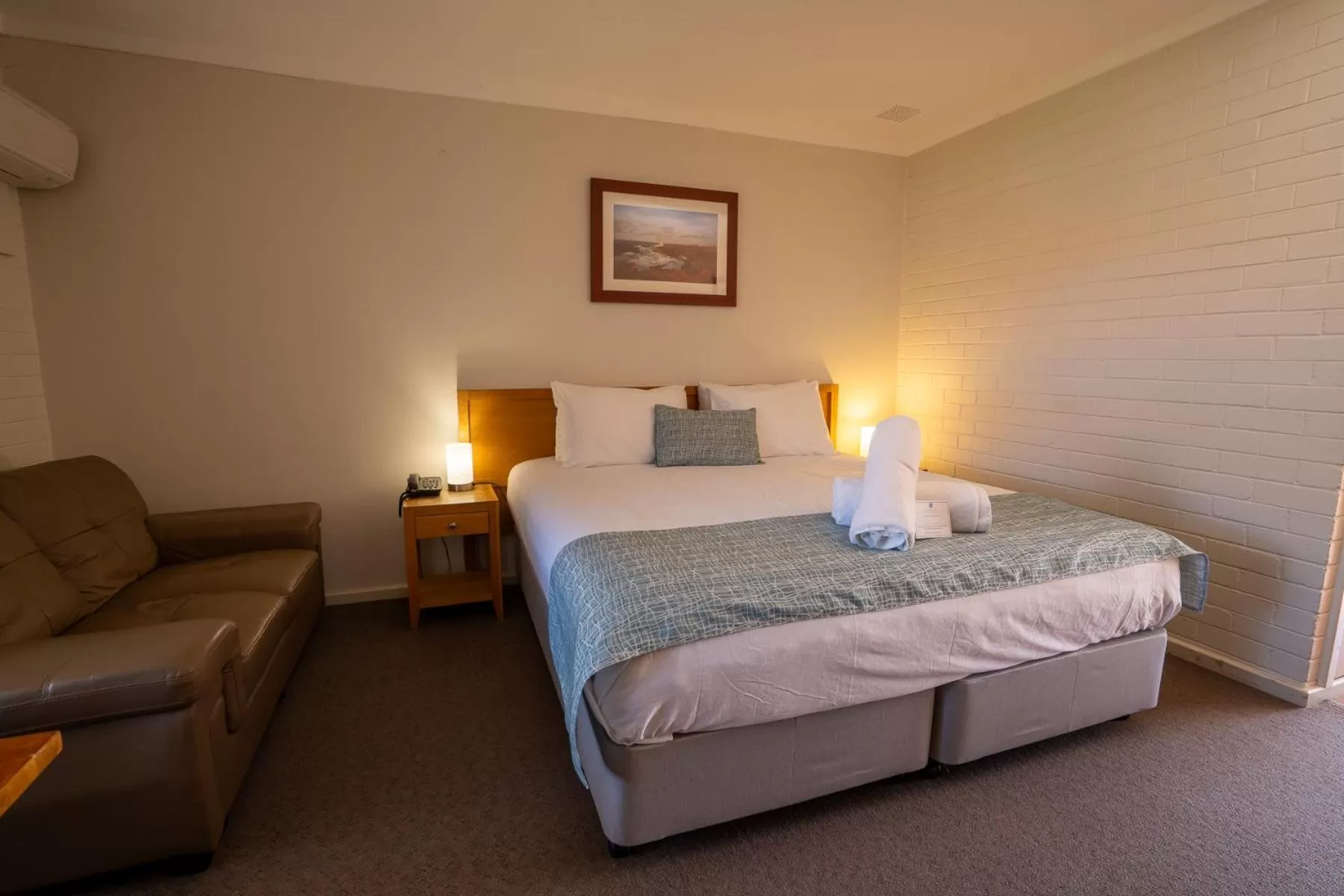 Bedroom, Bed in Hospitality Carnarvon, SureStay Collection by Best Western