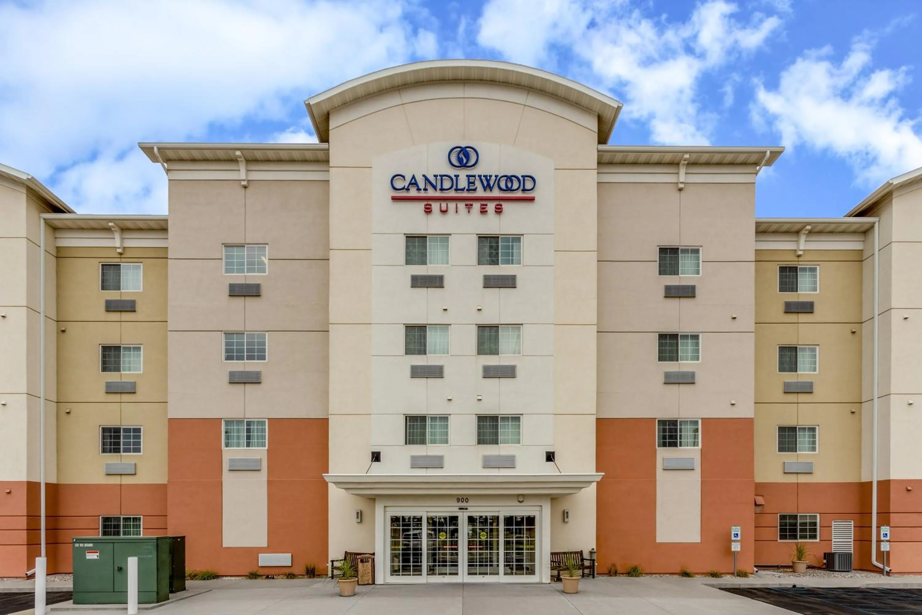 Property building in Candlewood Suites Minot by IHG
