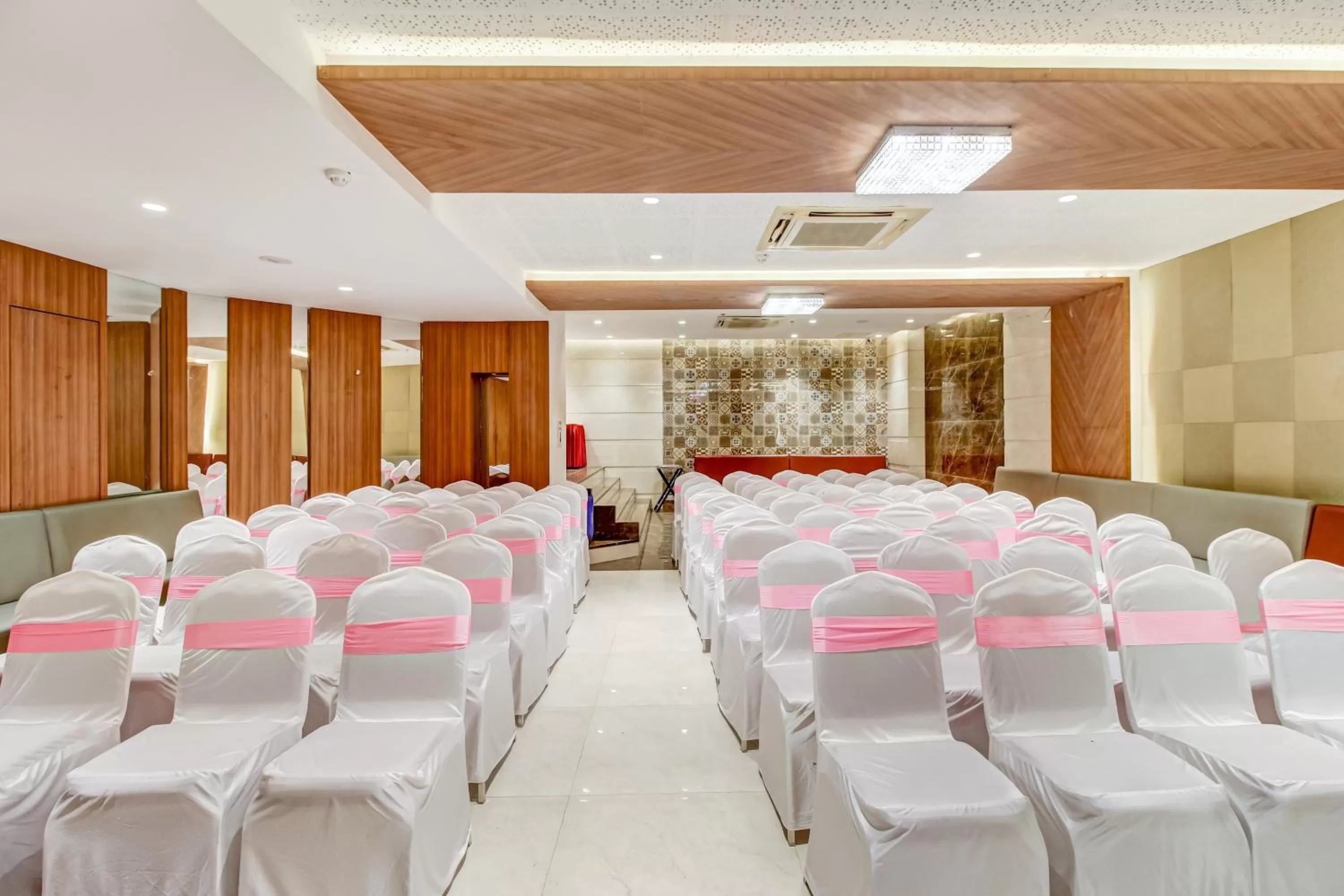Banquet/Function facilities, Banquet Facilities in Grand Mookambika