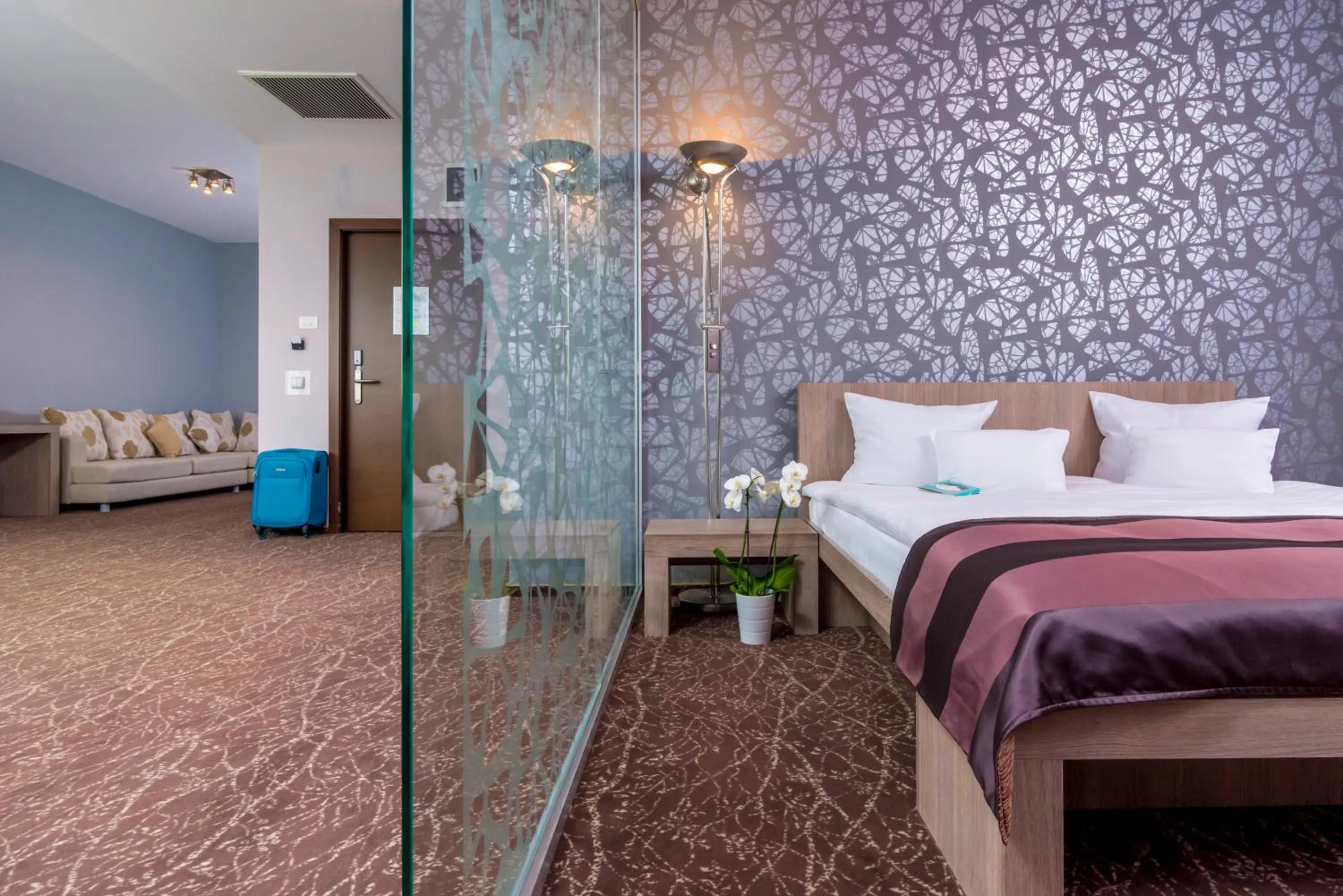 Photo of the whole room, Bed in West City Hotel