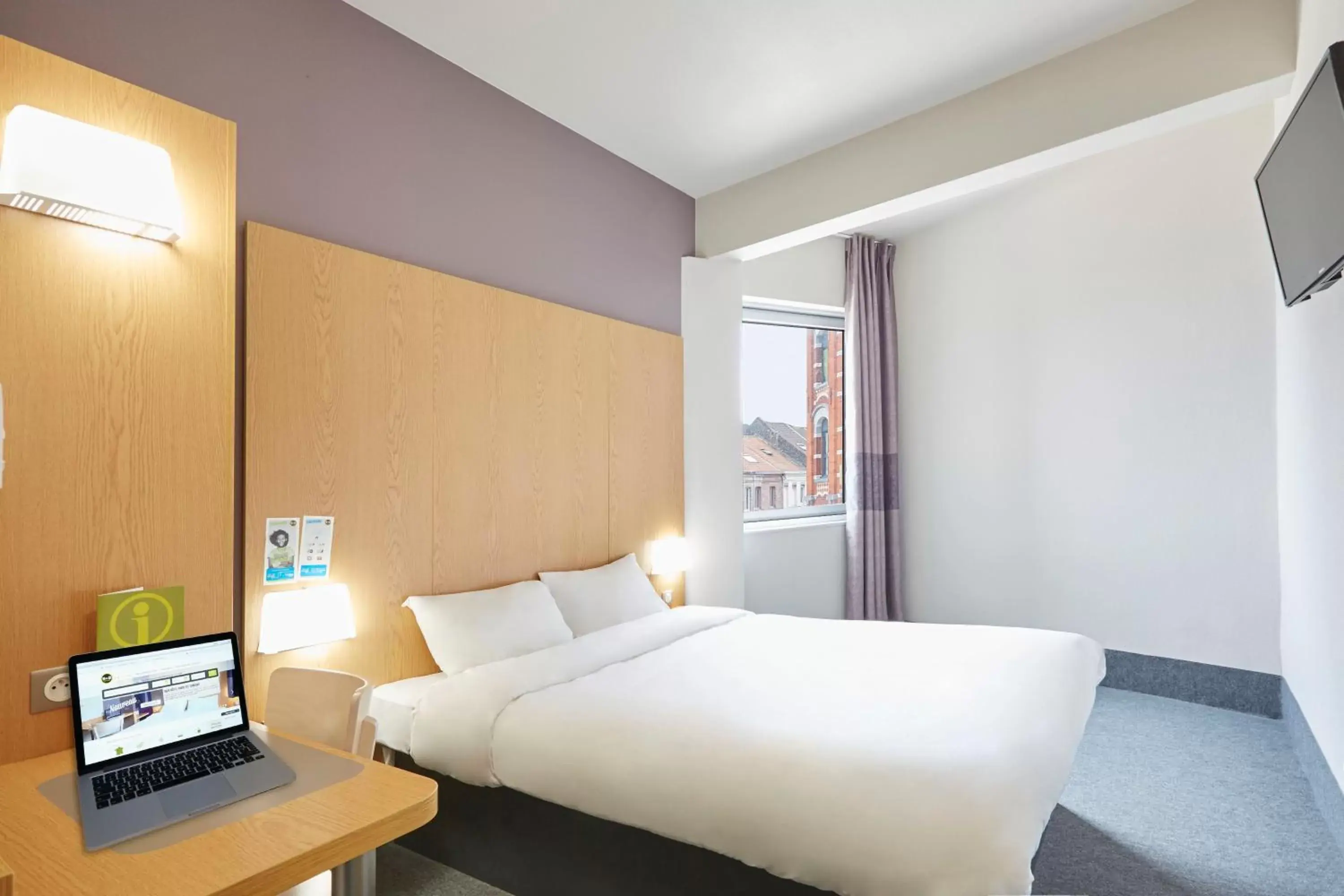 Double Room in B&B HOTEL Lille Roubaix Campus Gare Double Room in B&B HOTEL Lille Roubaix Campus Gare