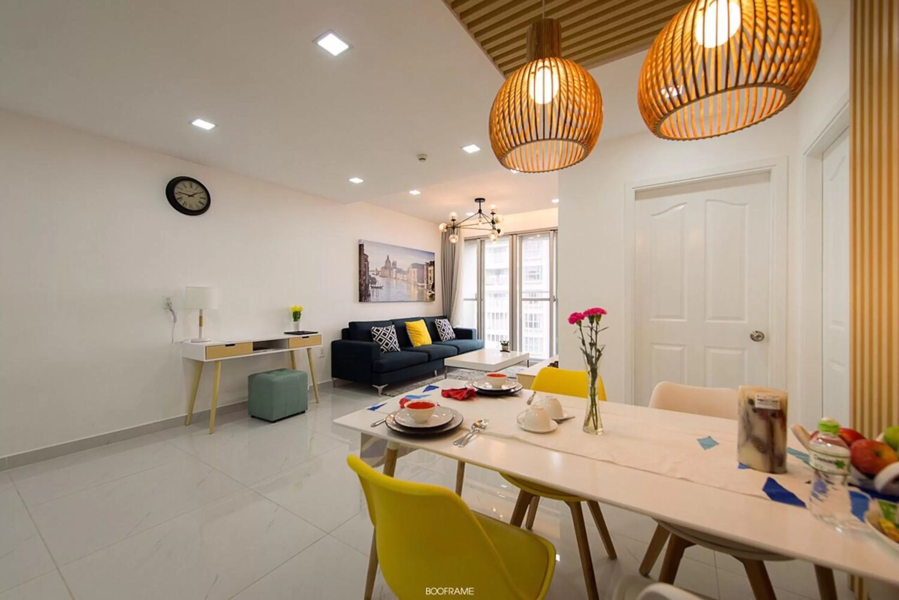 Living room in Scenic Valley Suite